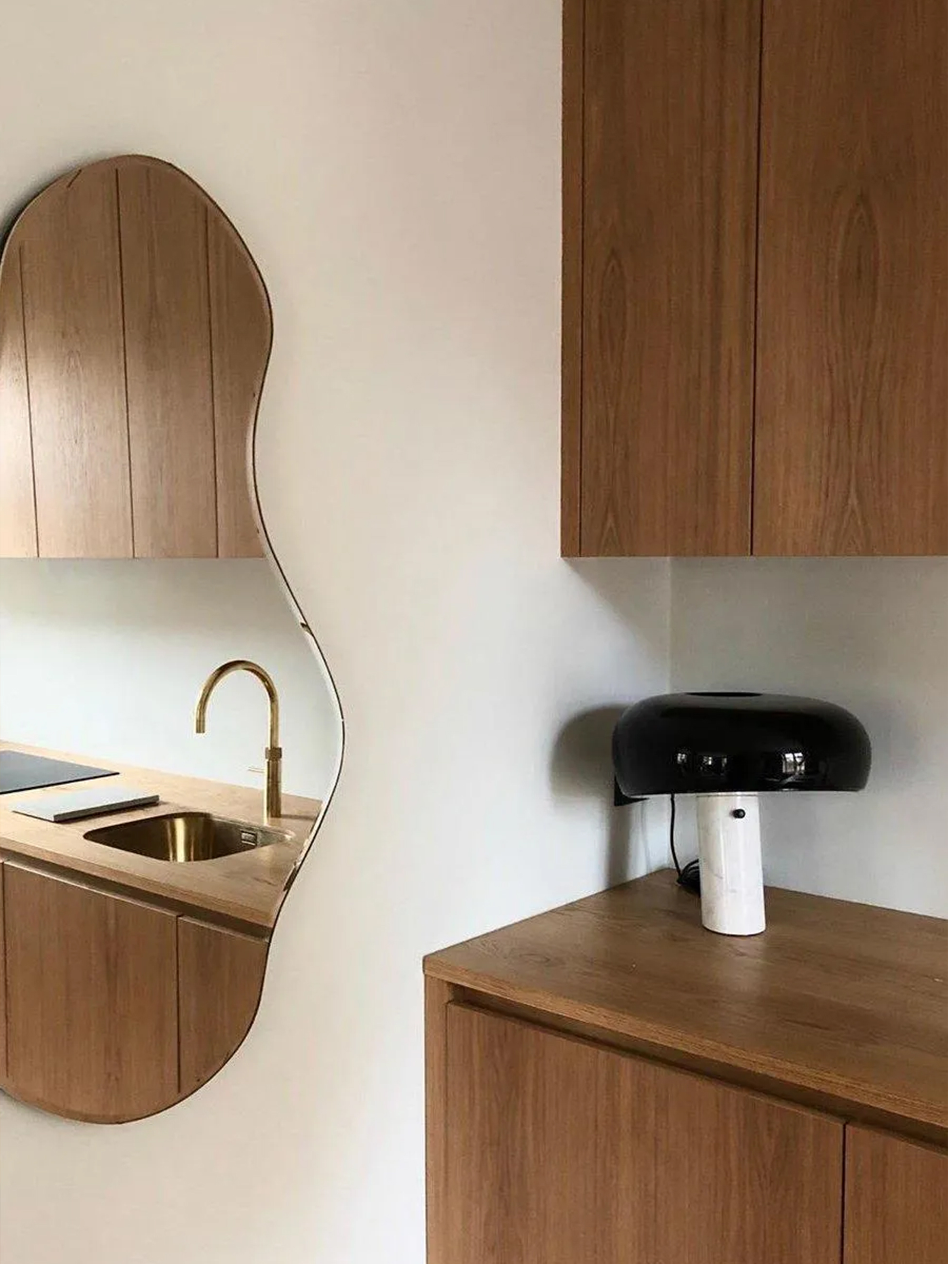 Marble Snoopy Table Lamp