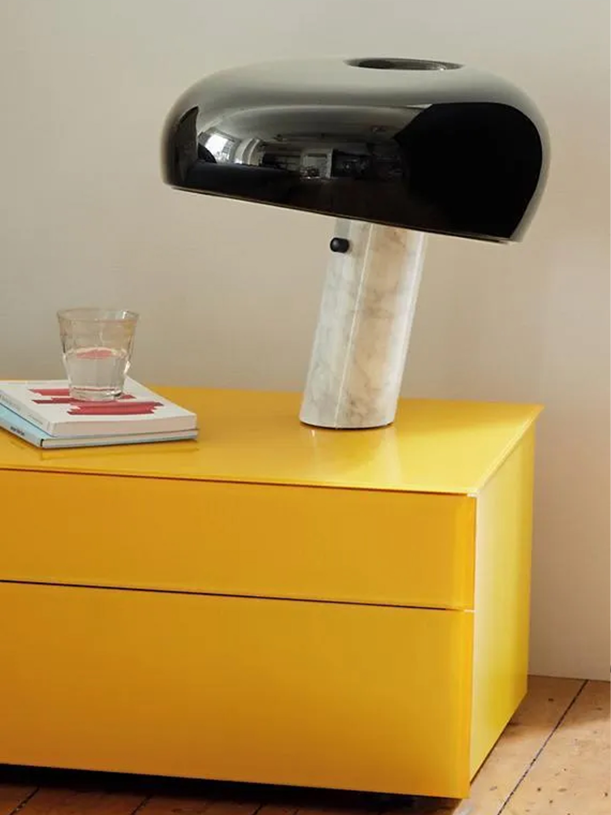 Marble Snoopy Table Lamp