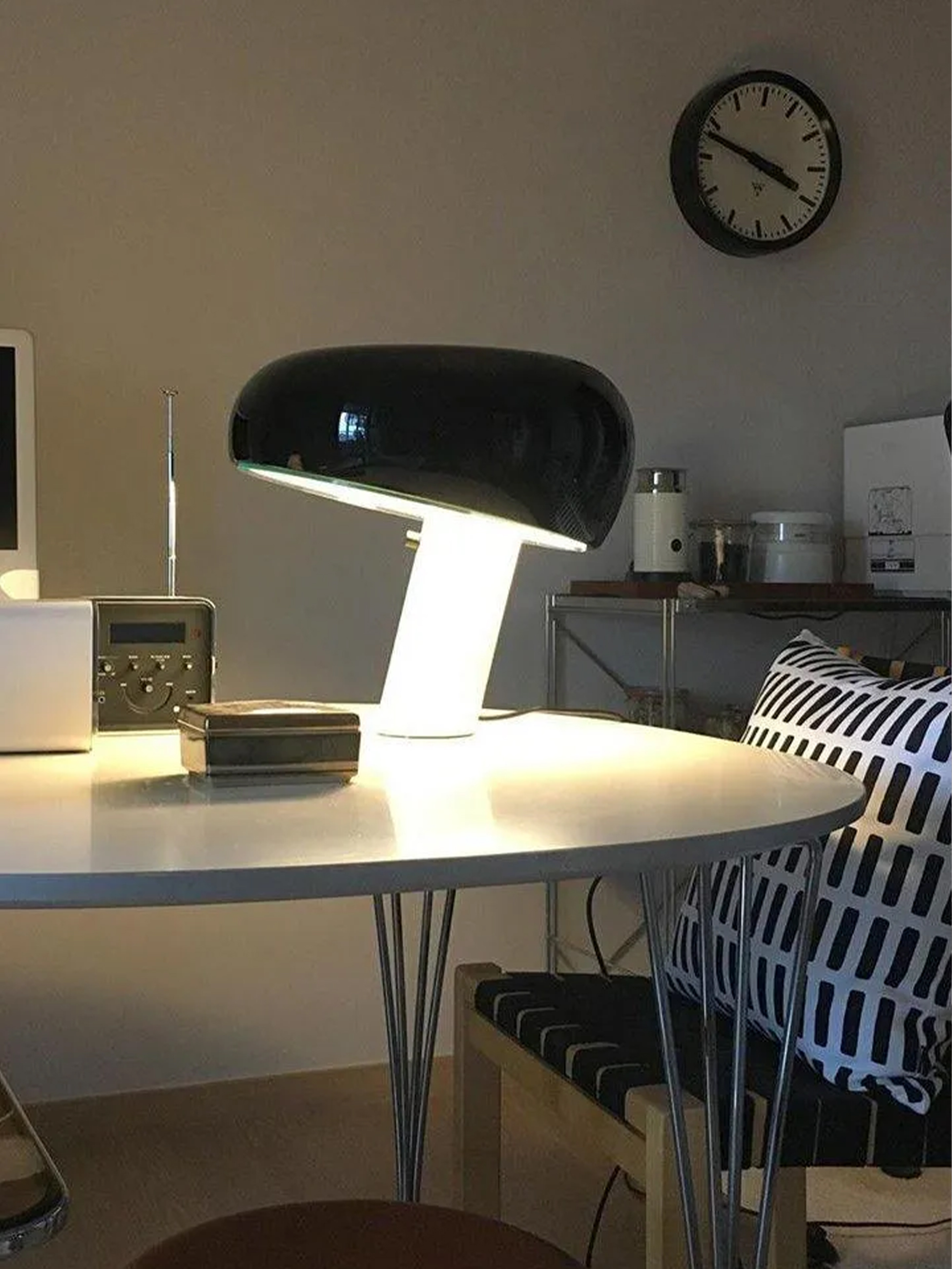 Marble Snoopy Table Lamp