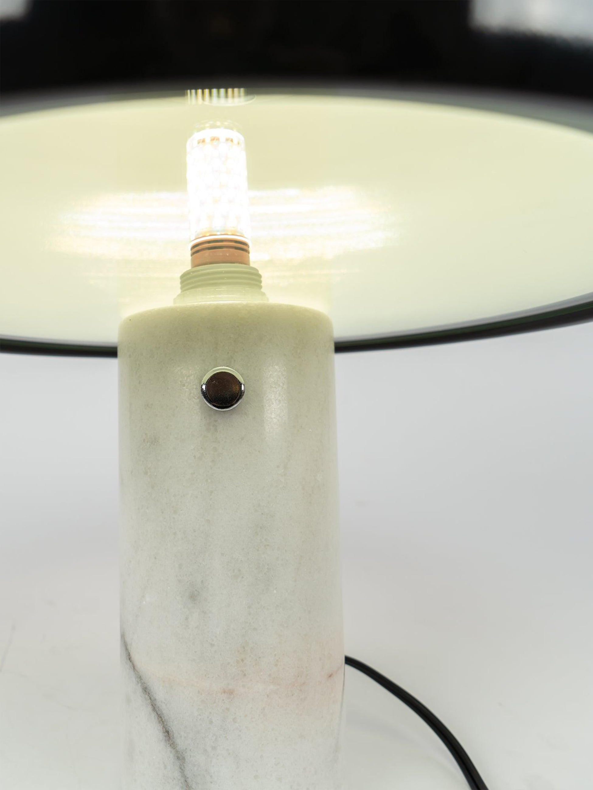 Marble Snoopy Table Lamp