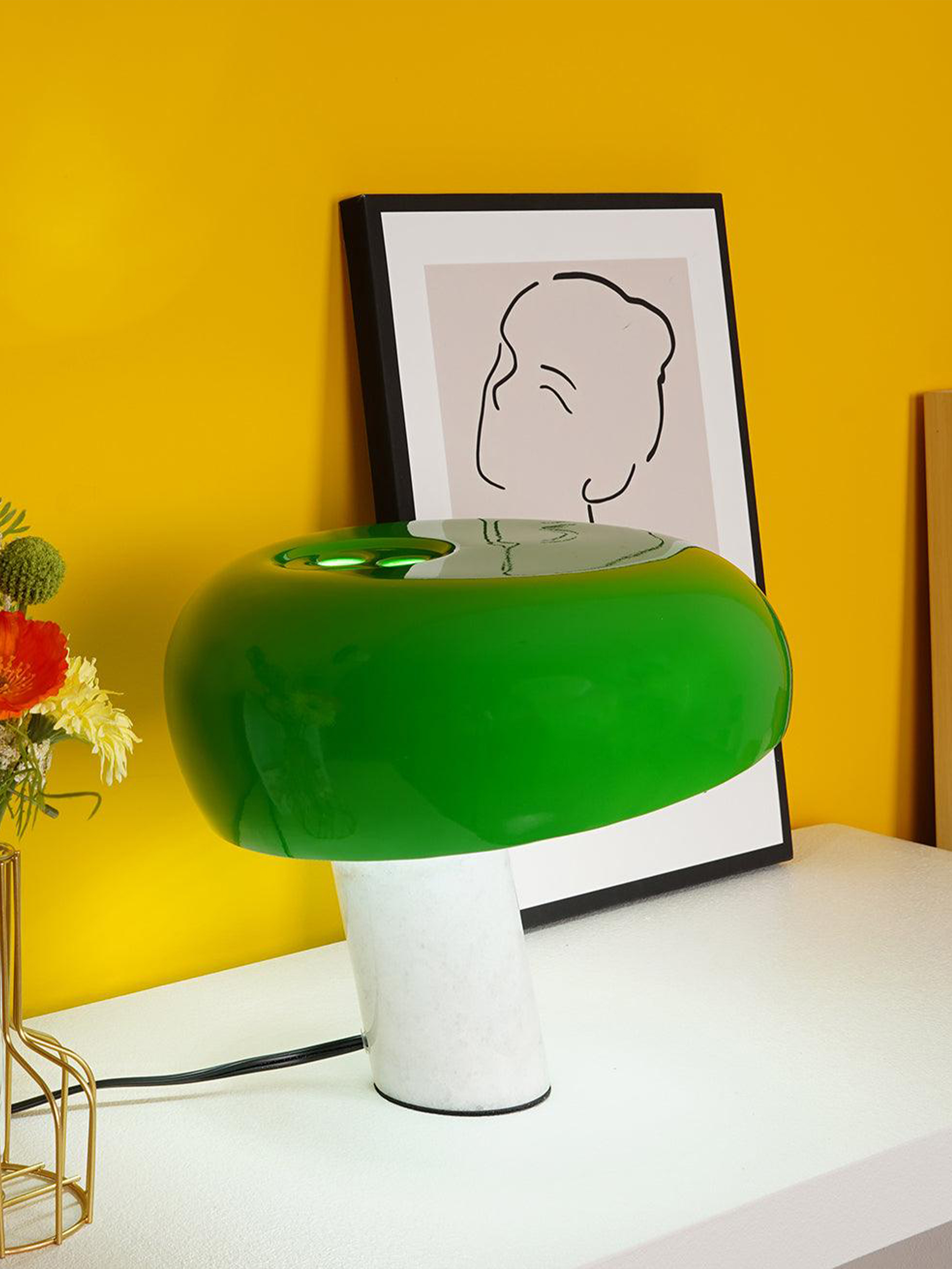 Marble Snoopy Table Lamp