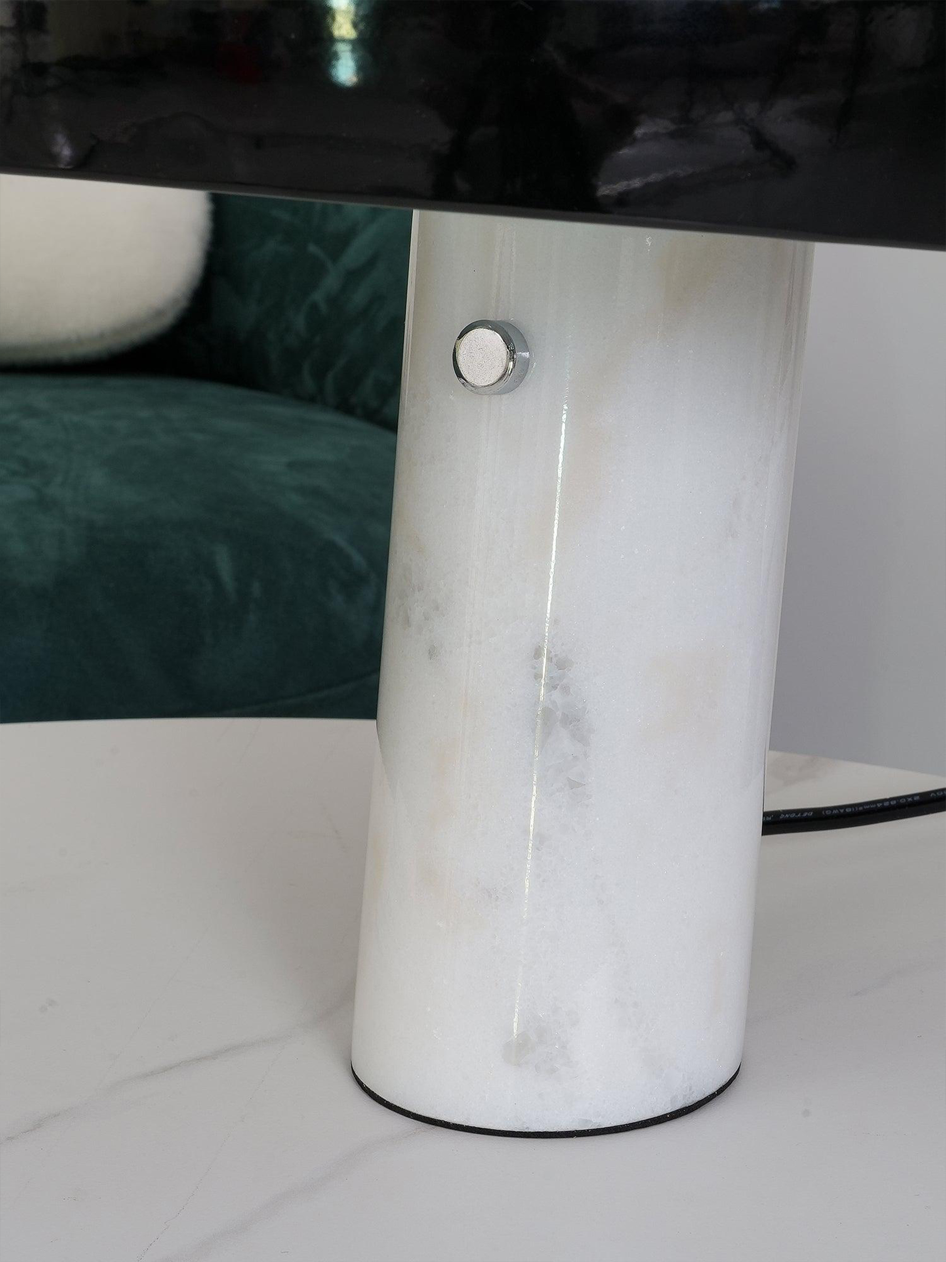 Marble Snoopy Table Lamp