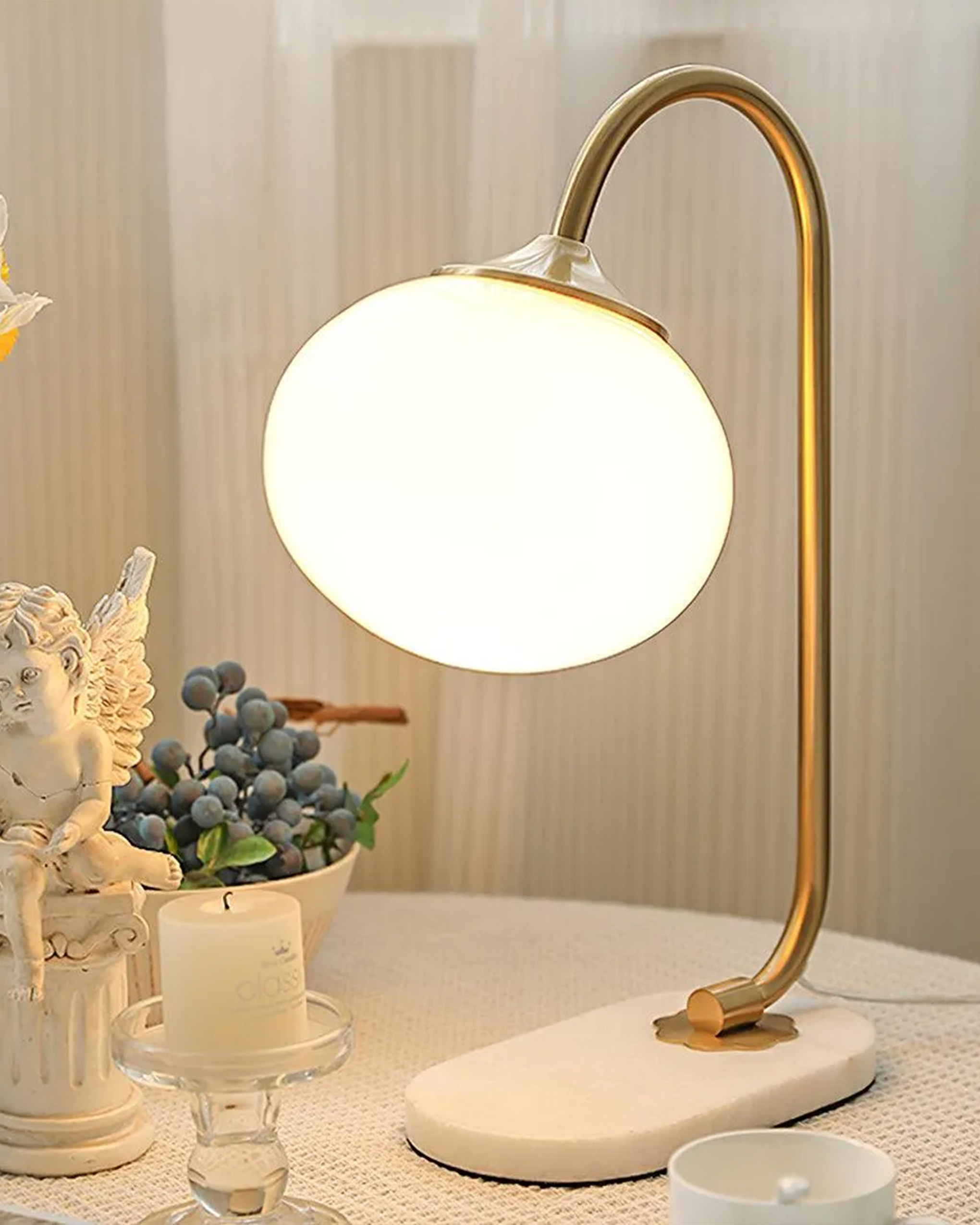 Marshmallow Table Lamp