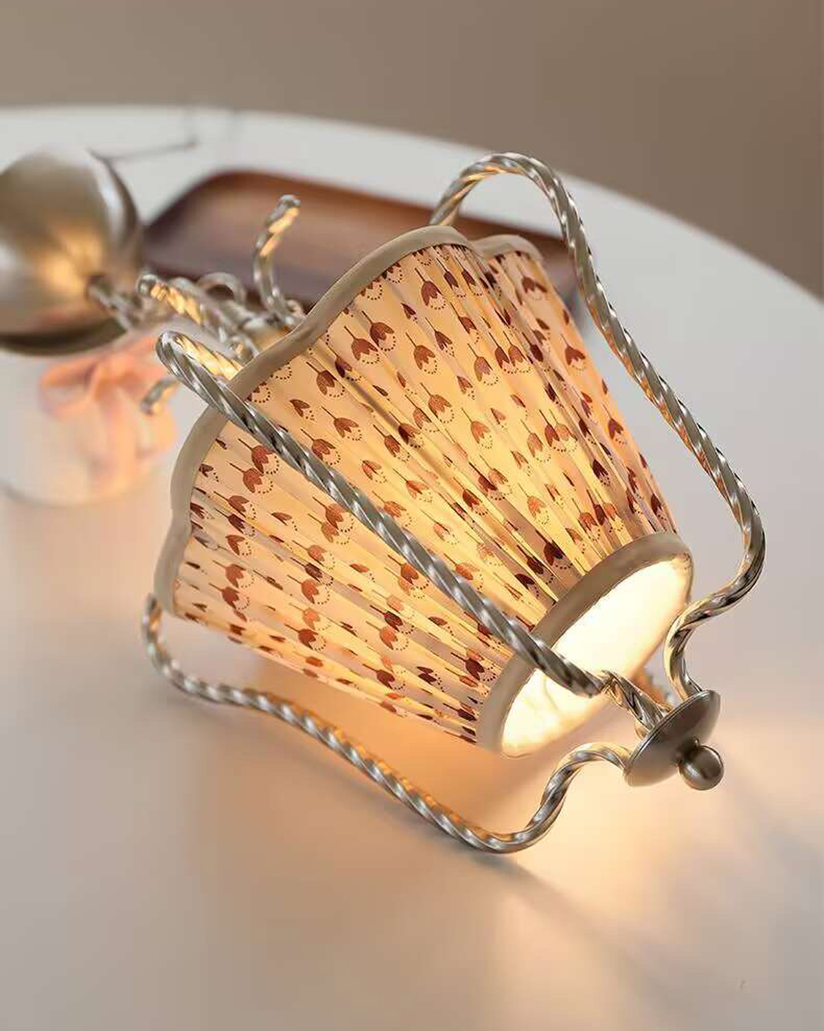 Meadow Glow Pendant Light