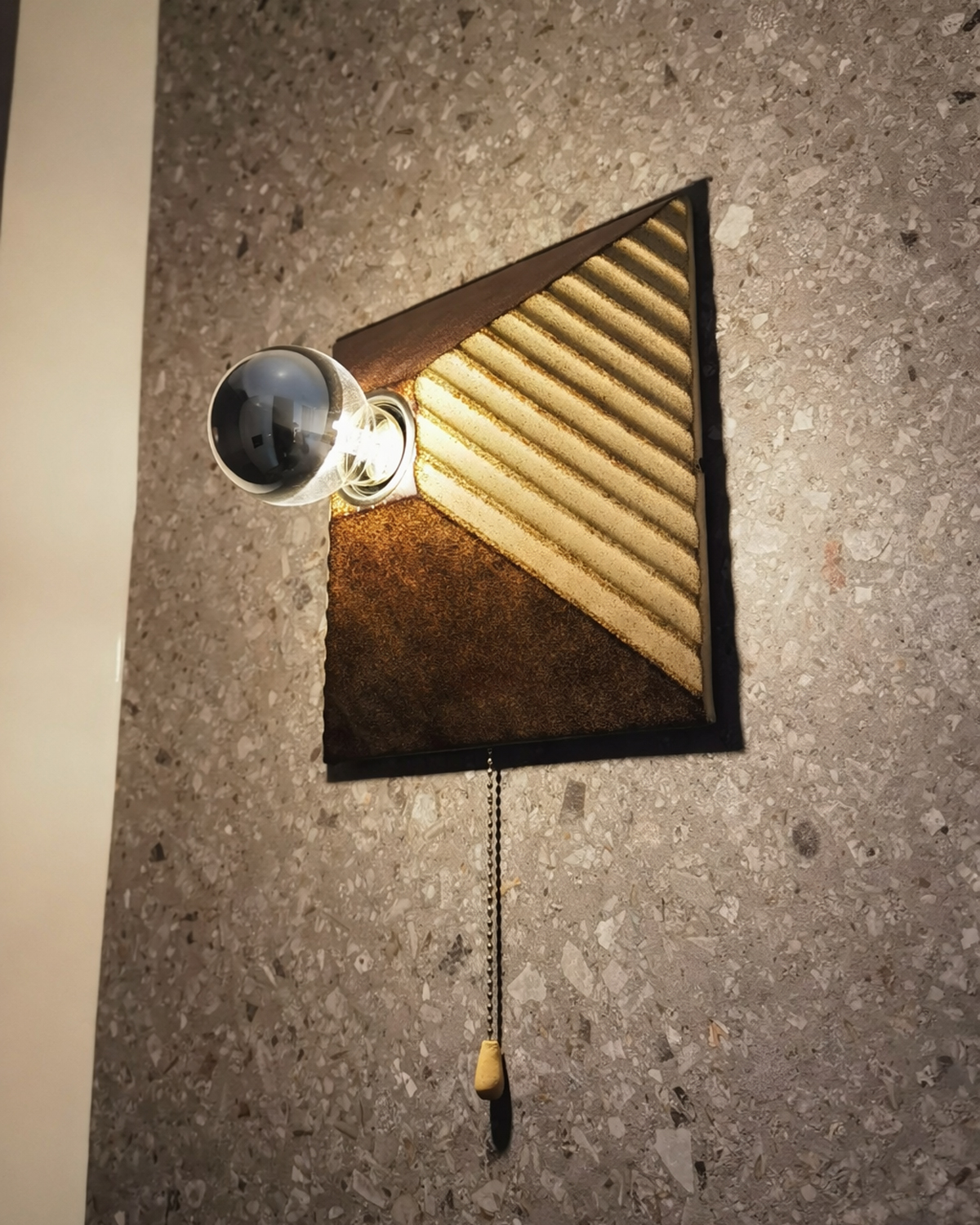 Medina Relief Wall Lamp