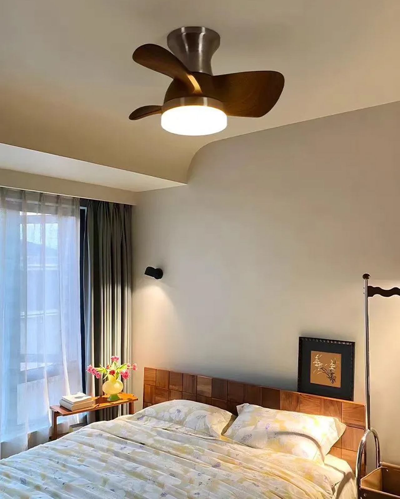 Mellow Breeze Ceiling Fan Light 