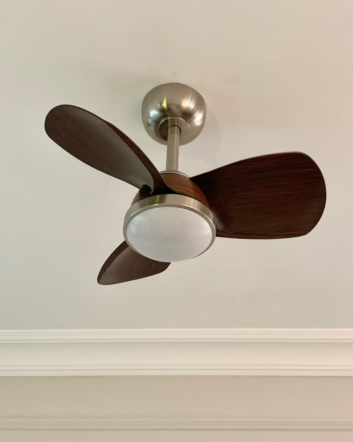 Mellow Breeze Ceiling Fan Light 
