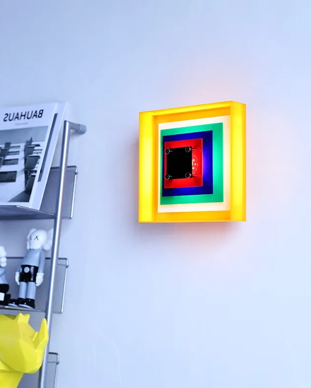 Memphis Frame Wall Light