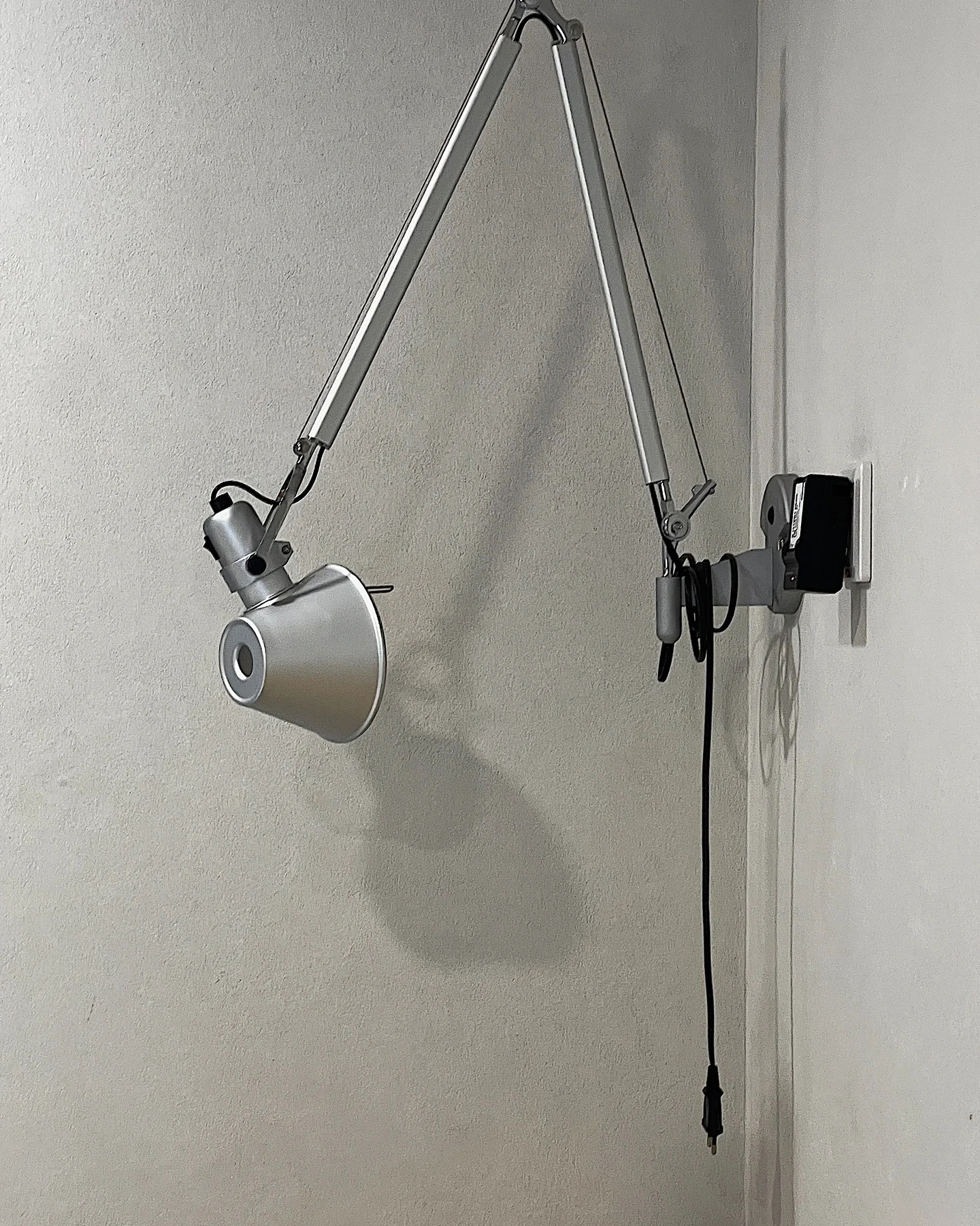 Mercury Swing Arm Lamp