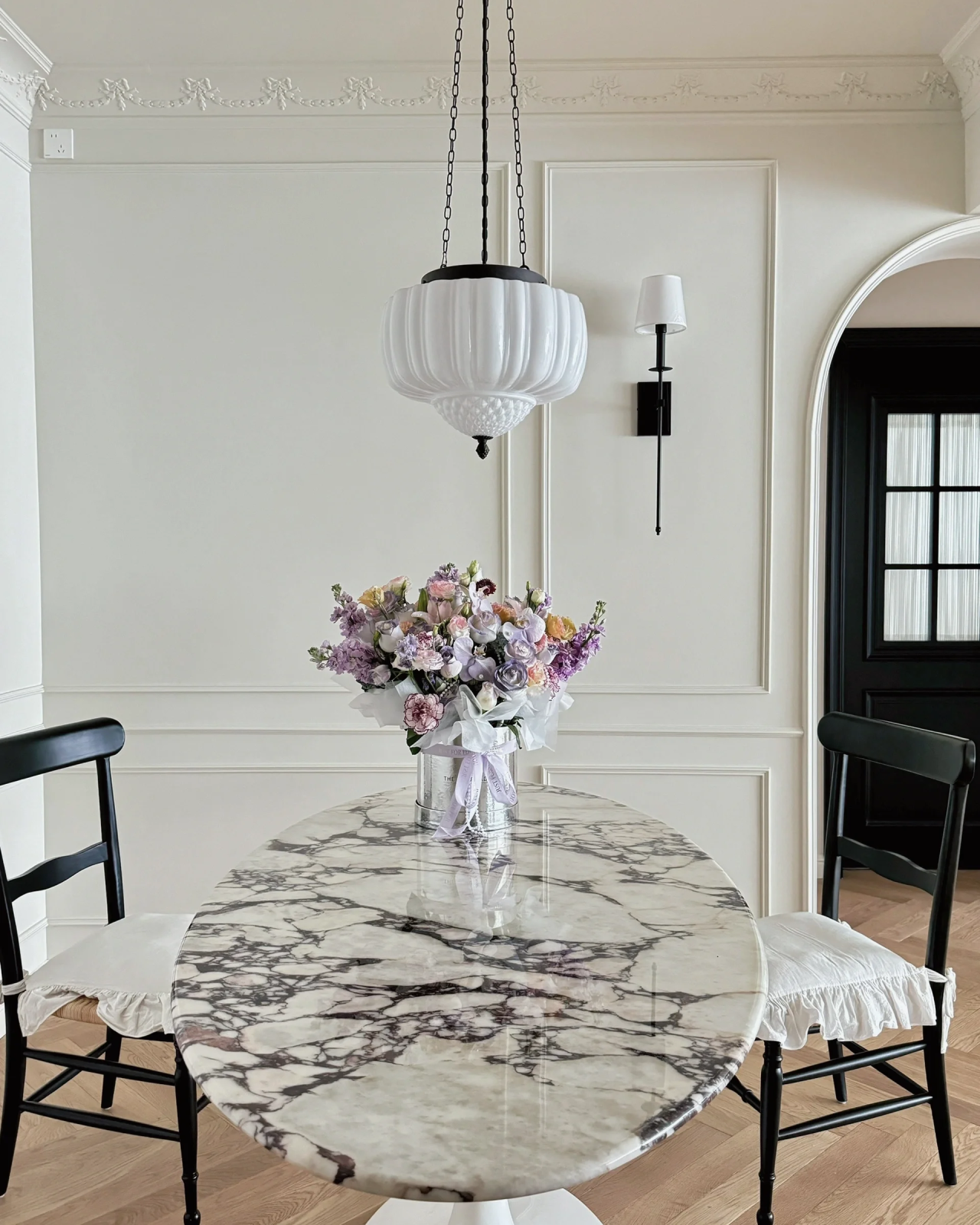 Meringue Bloom Pendant Light