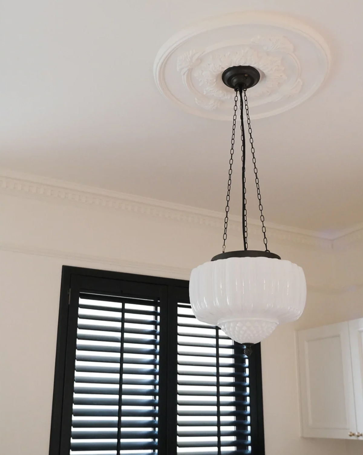 Meringue Bloom Pendant Light