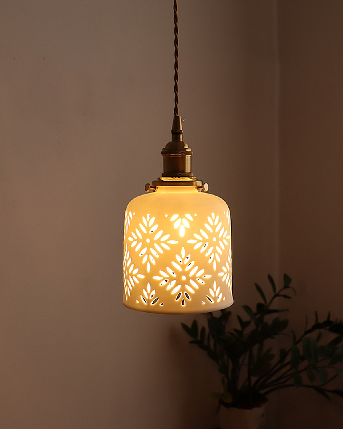 Petalwork Ceramic Pendant Light