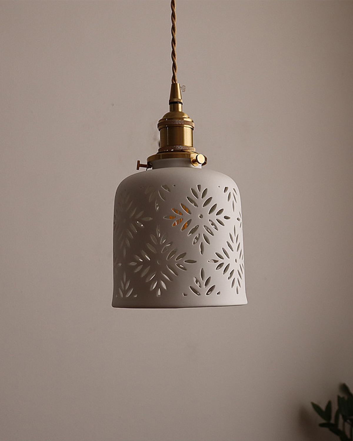 Petalwork Ceramic Pendant Light