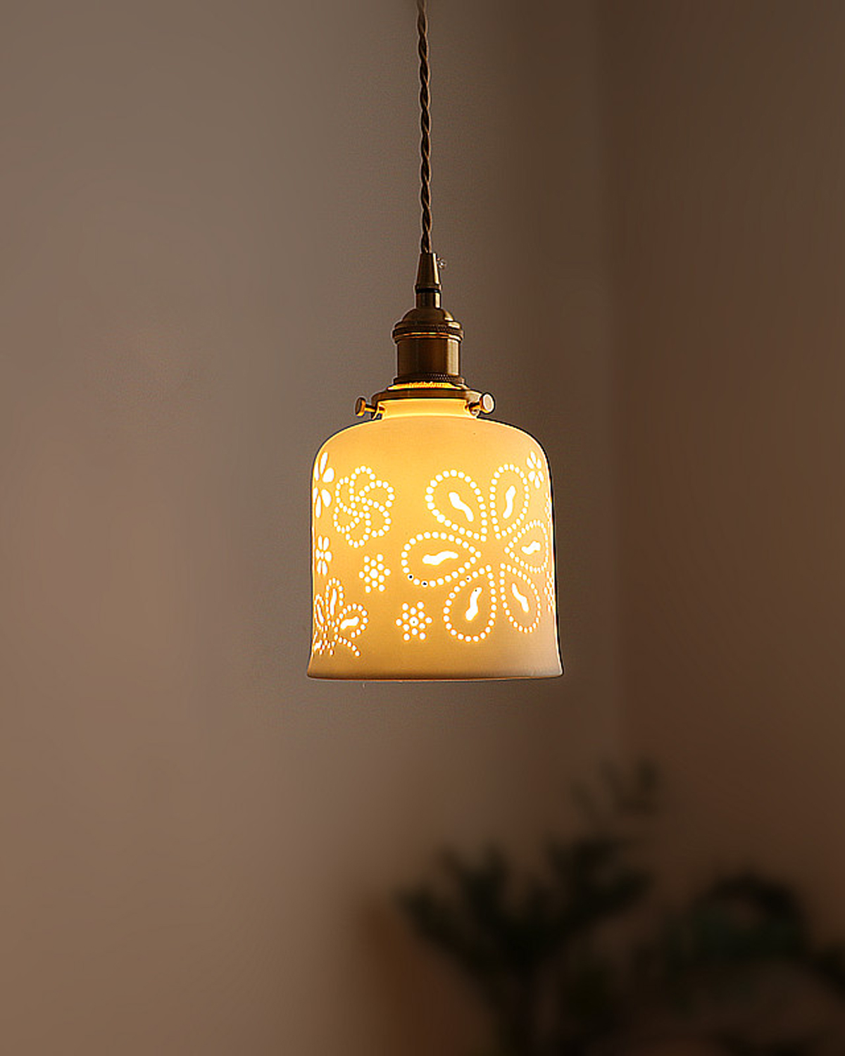 Petalwork Ceramic Pendant Light