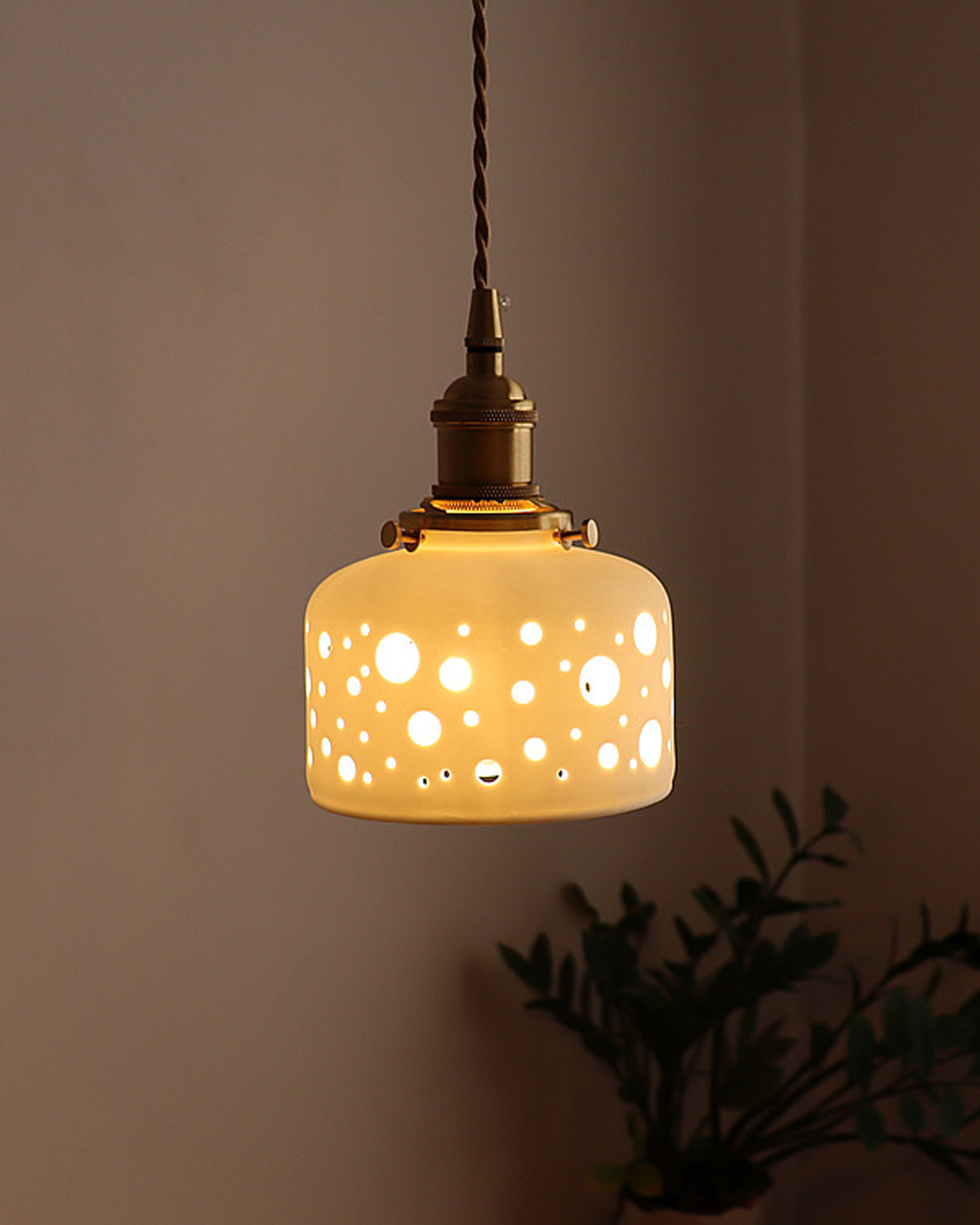 Petalwork Ceramic Pendant Light