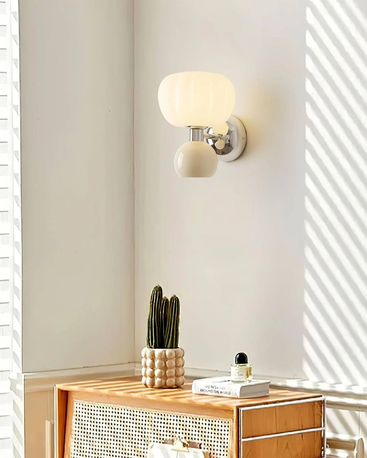 Moderno Cream Sconce