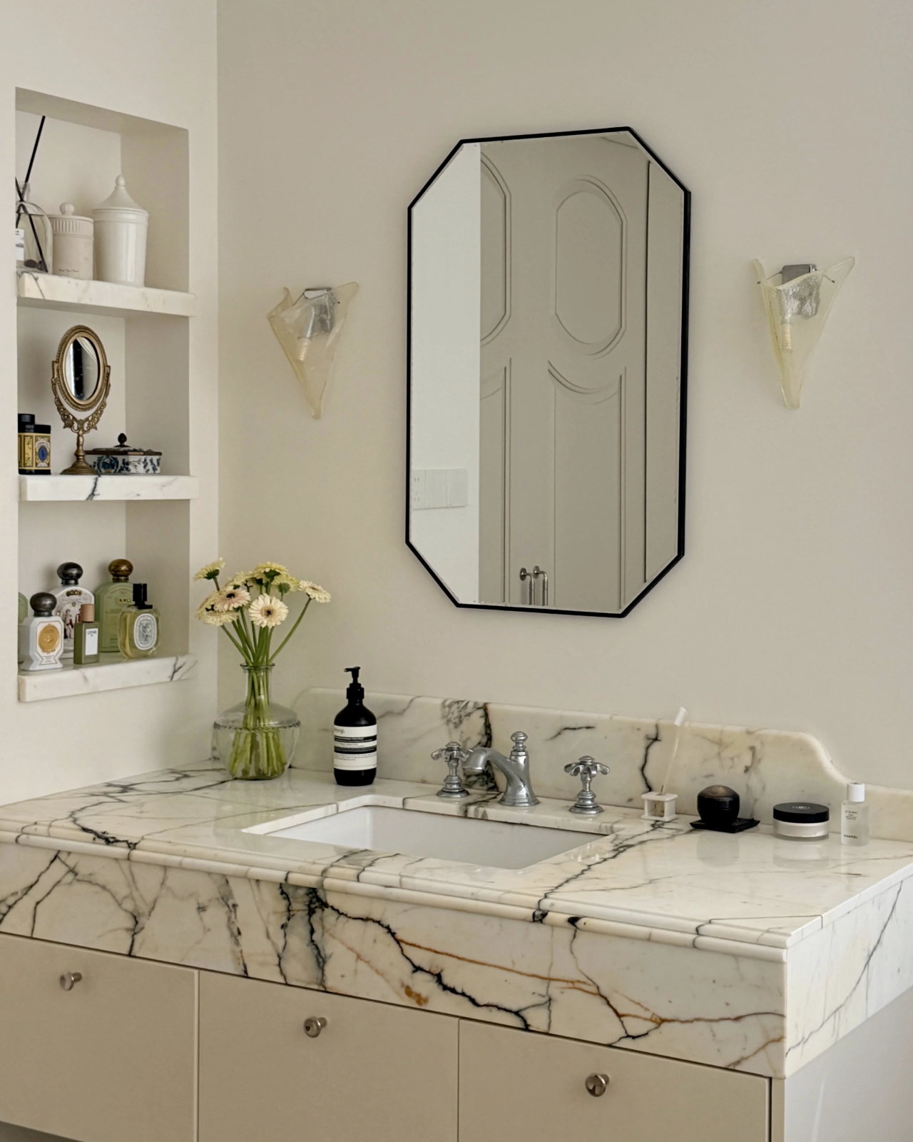 Molten Gold Glass Wall Sconce