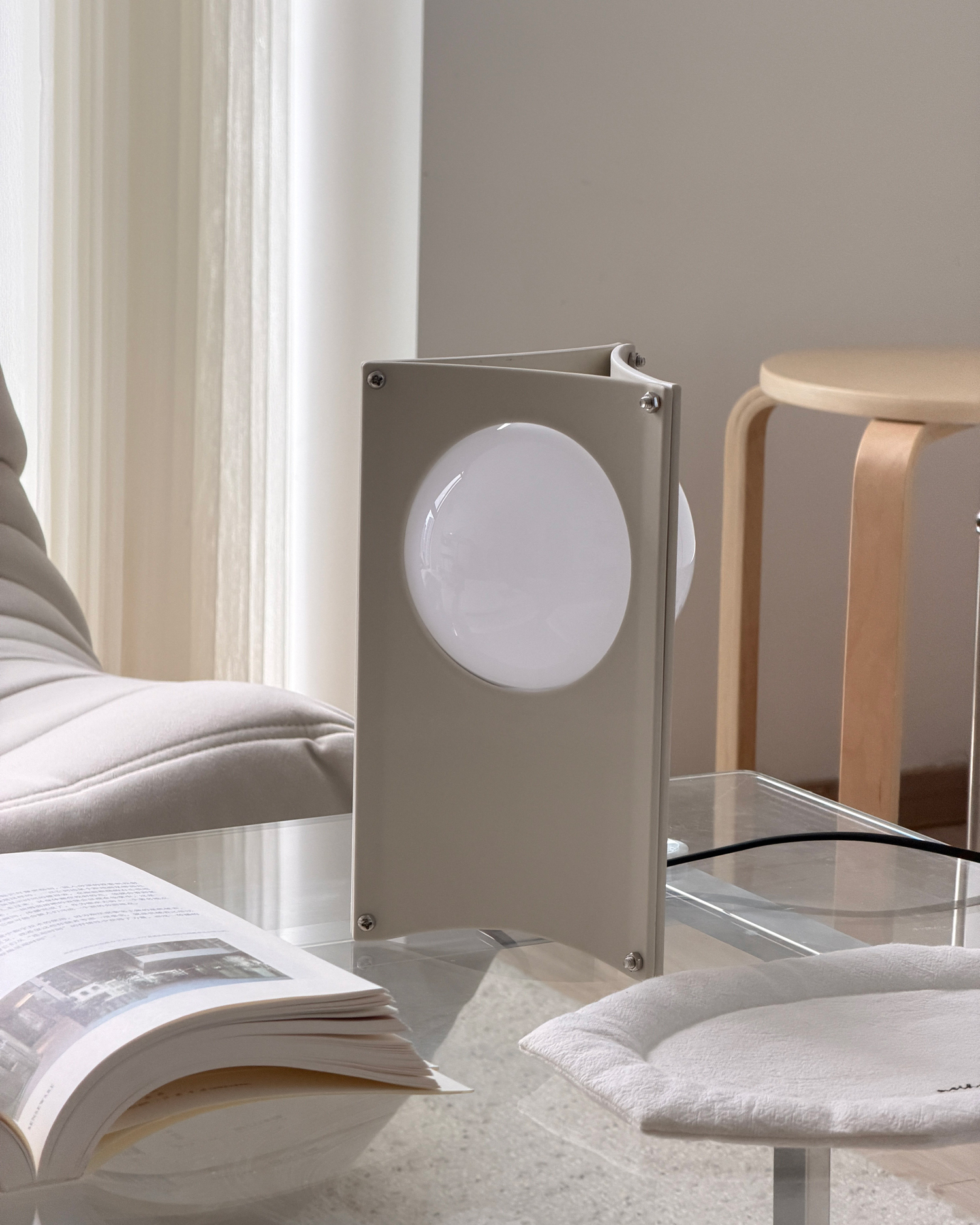 Momo Glow Table Lamp