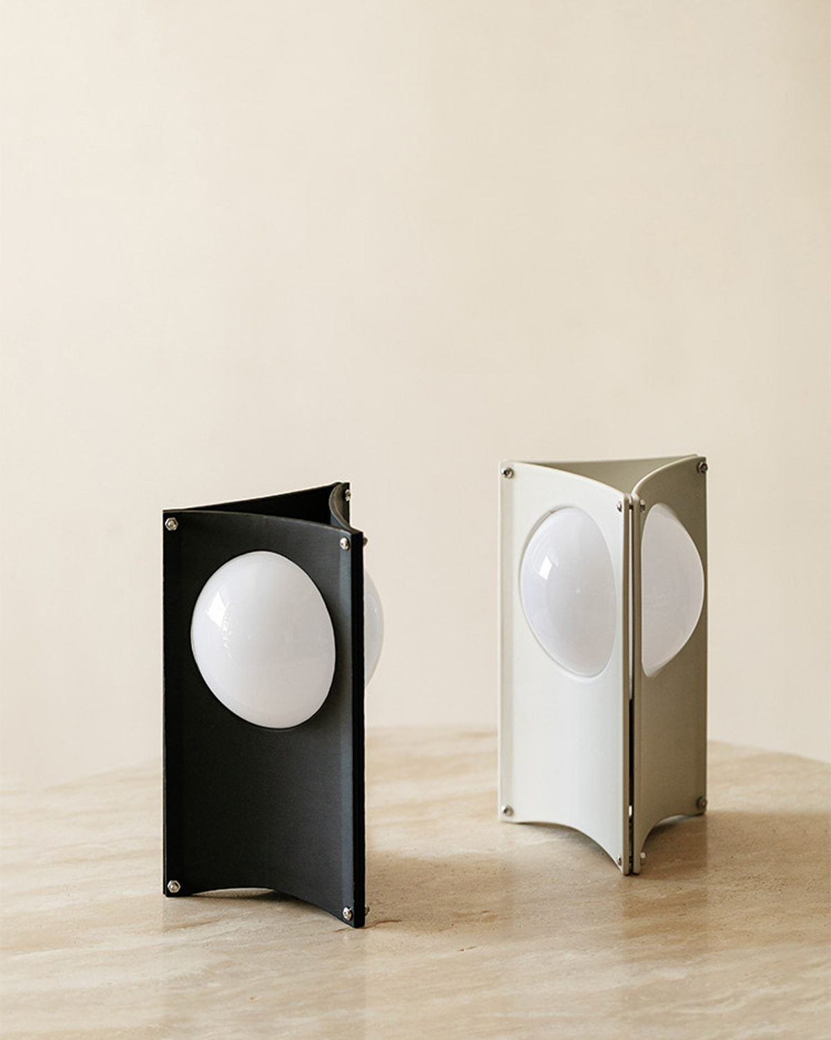 Momo Glow Table Lamp