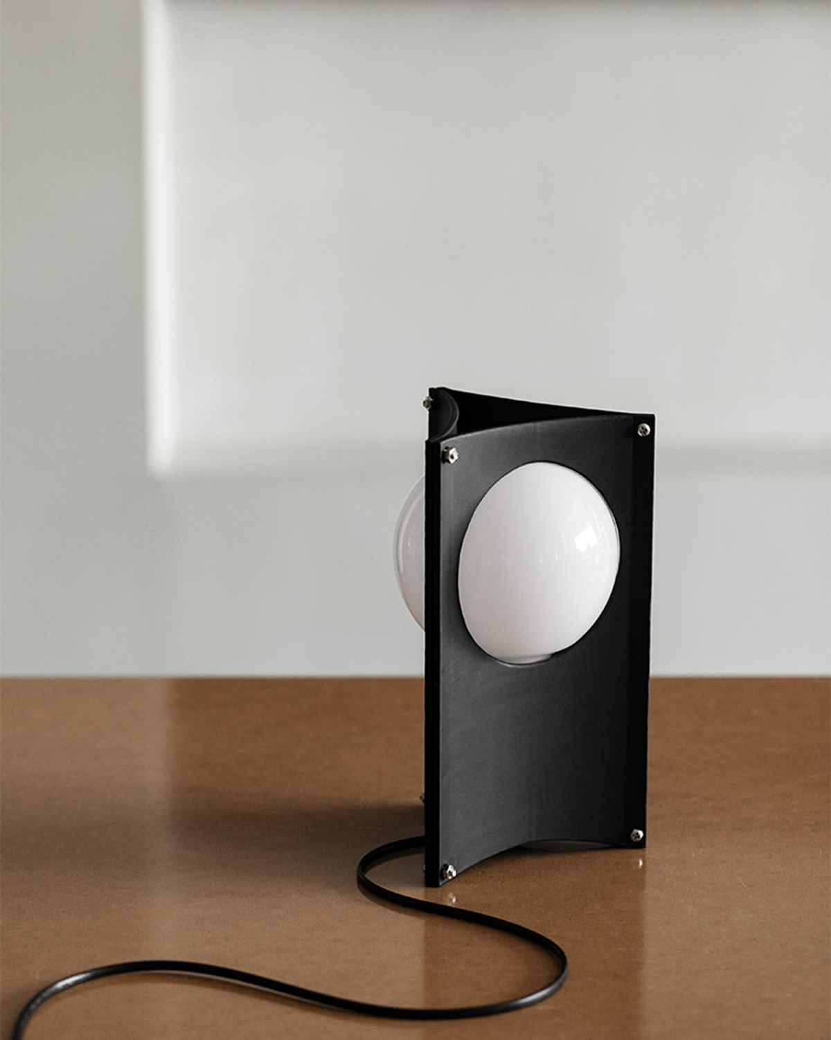 Momo Glow Table Lamp