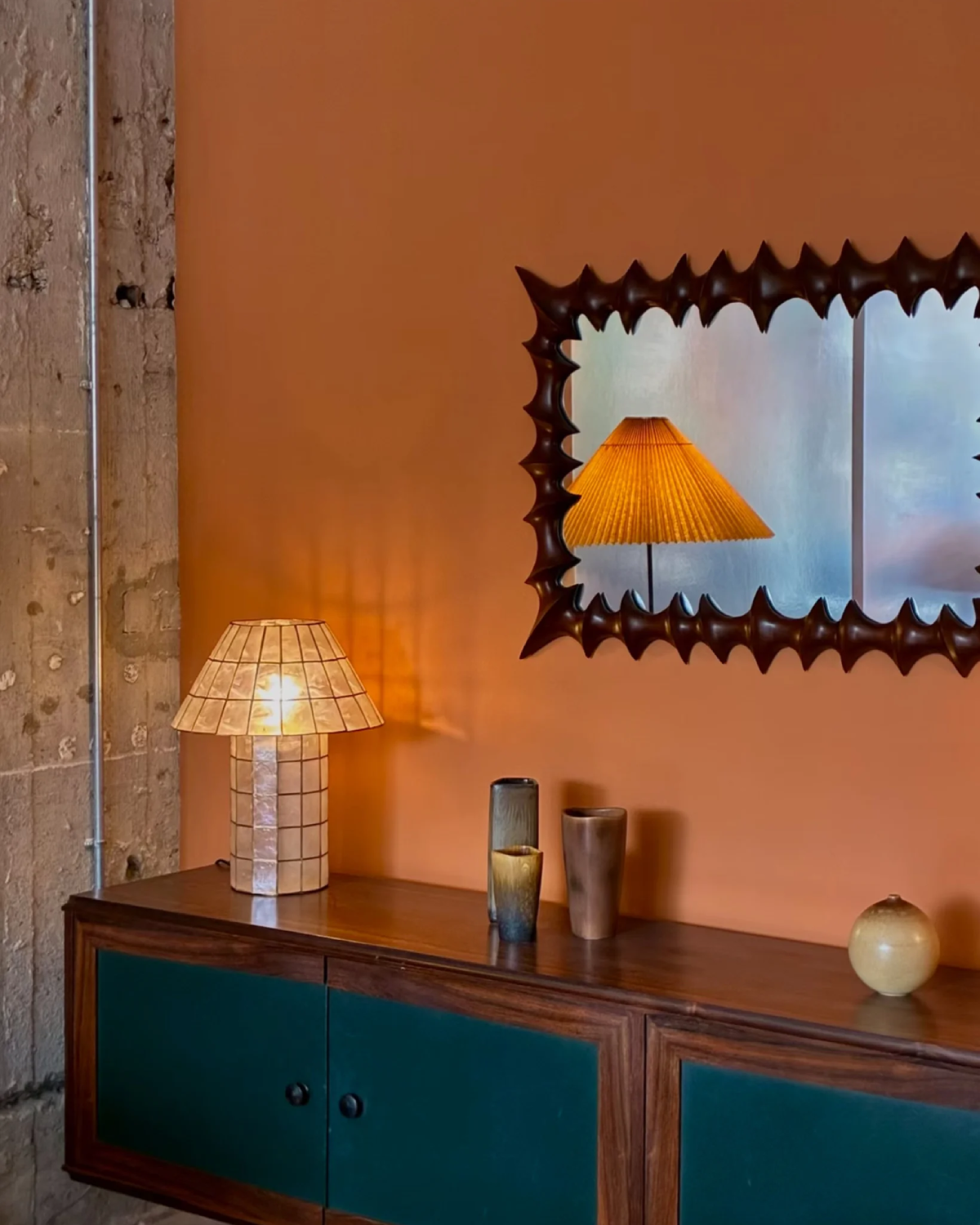 Moonveil Shell Table Lamp
