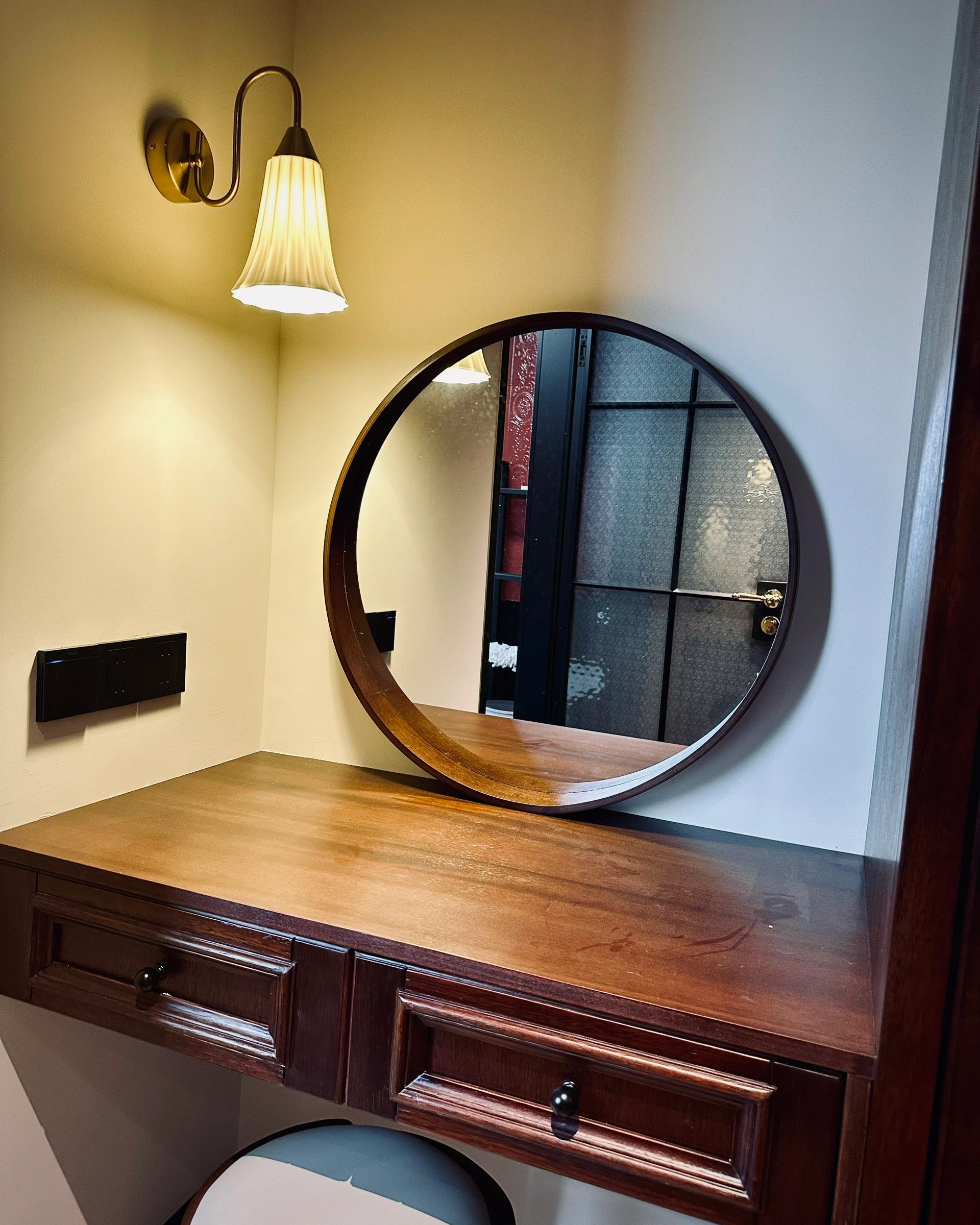 Morning Glory Wall Light