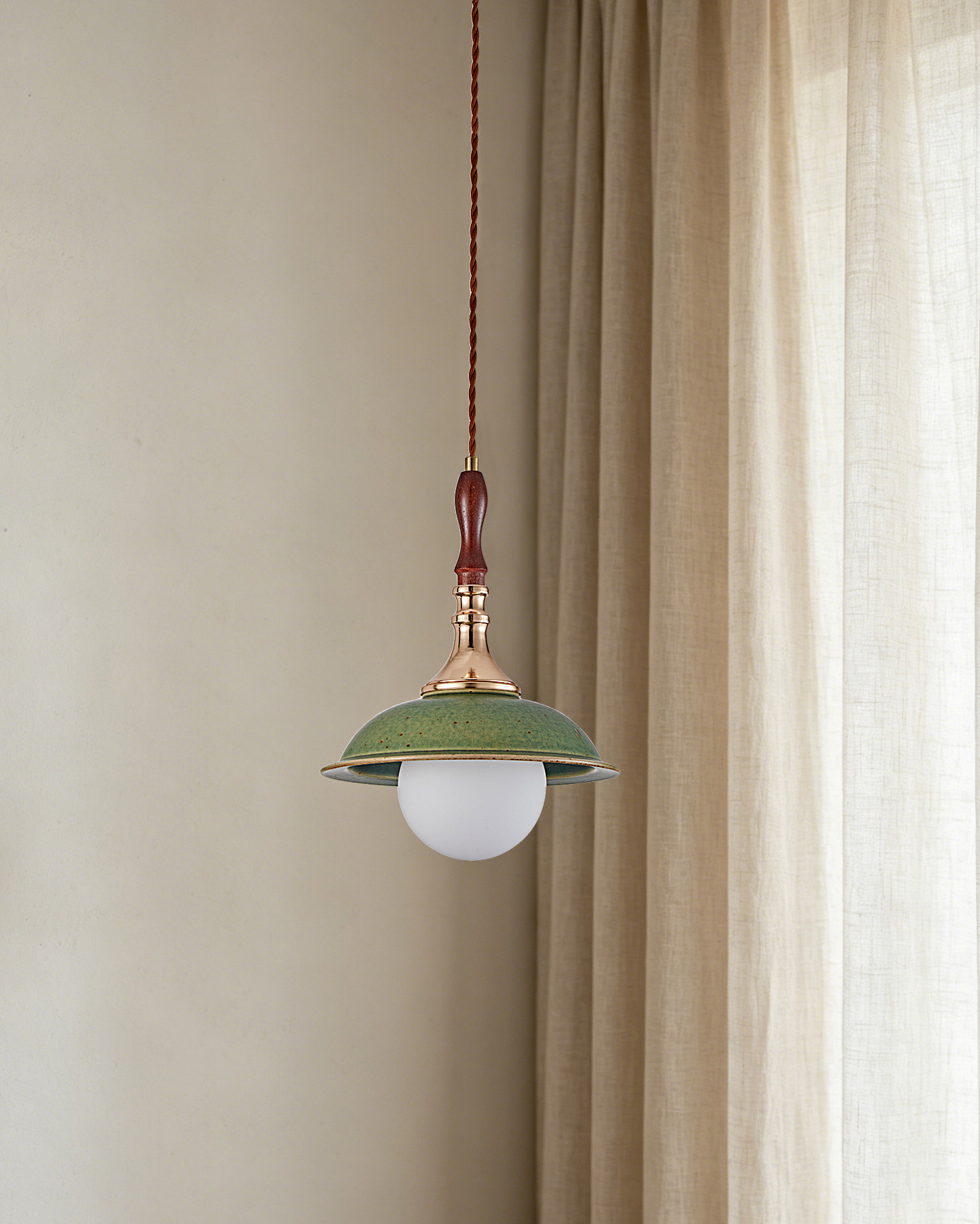 Moss Reverie Pendant Lamp