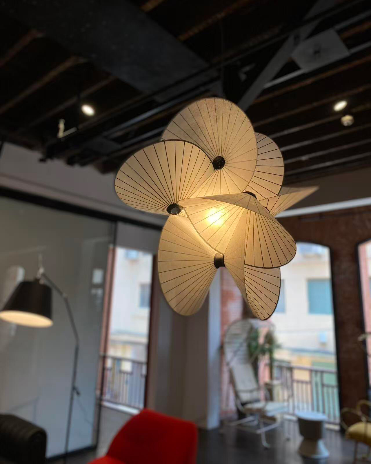 Murmur Paper Art Pendant Light