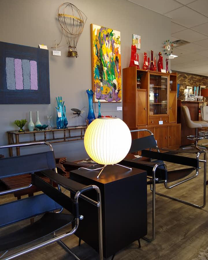 Nelson Tripod Table Lamp