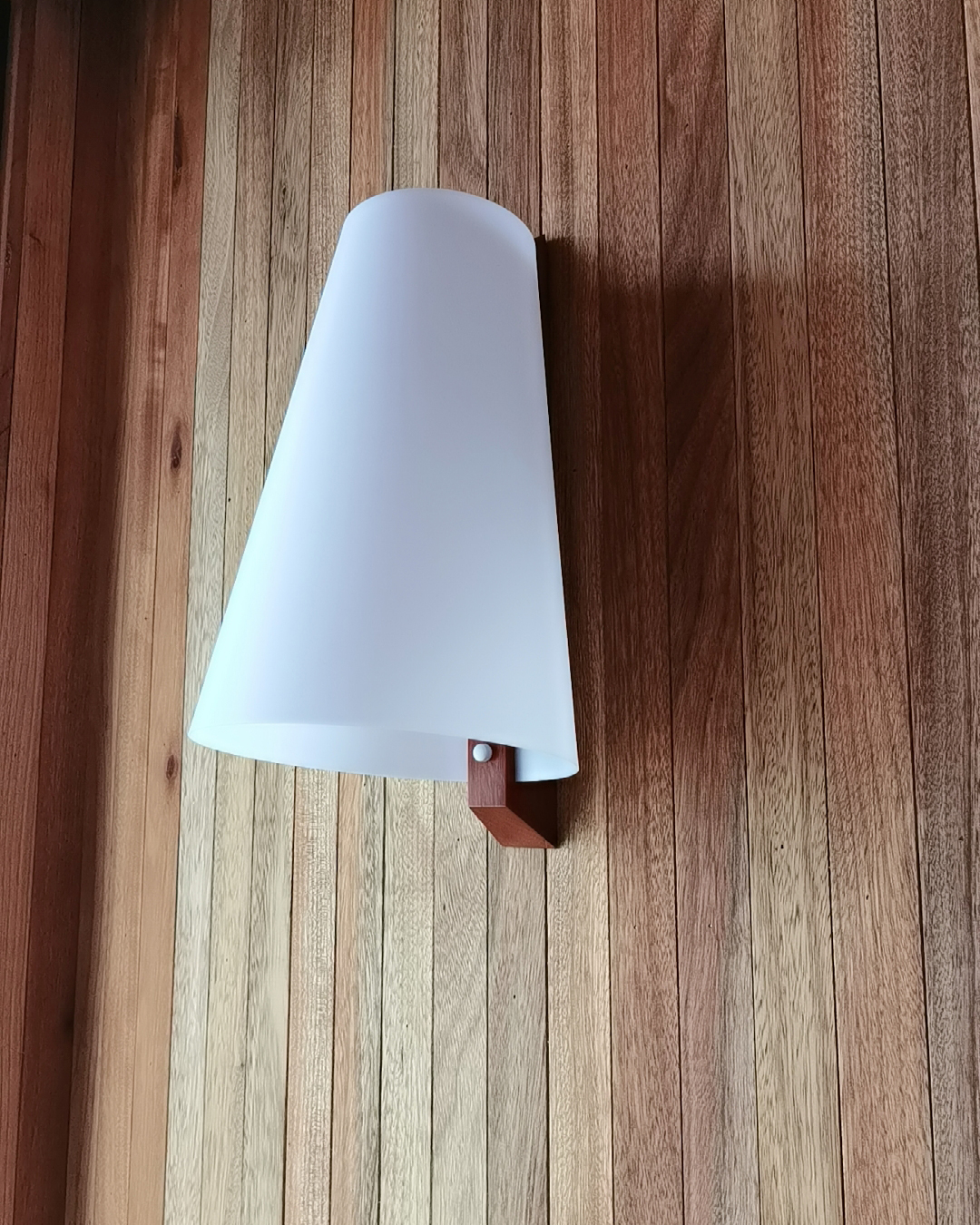 Nomi Wall Lamp