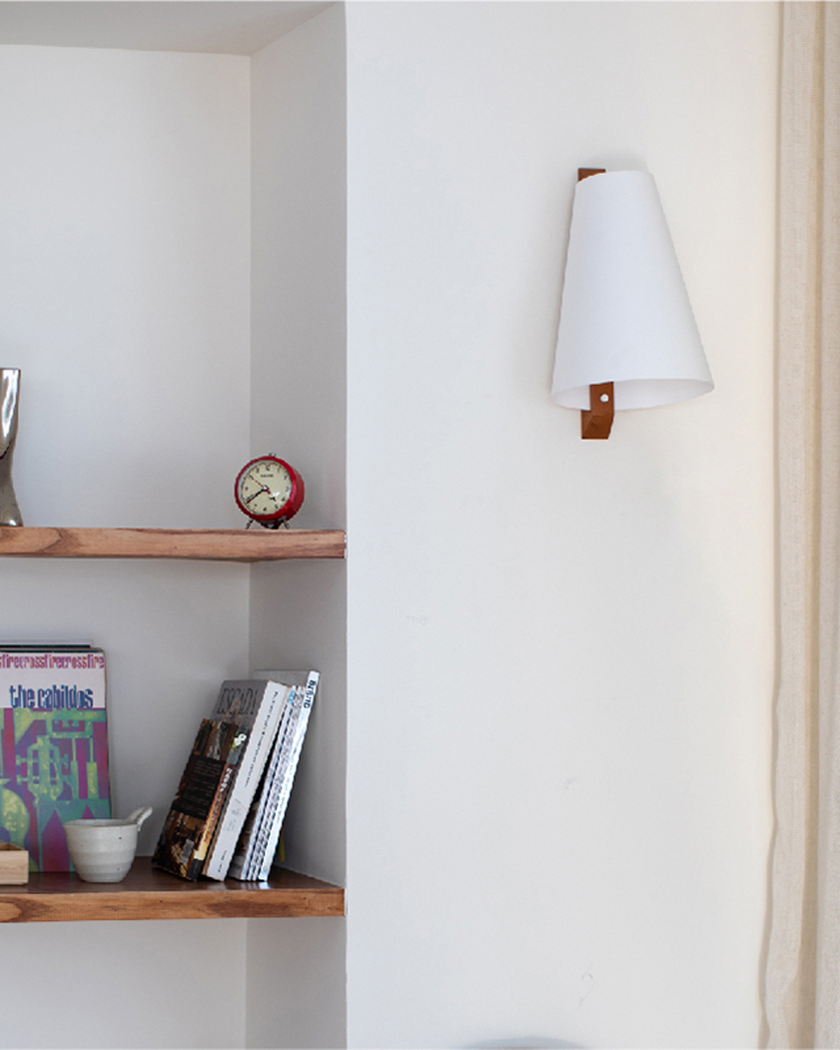 Nomi Wall Lamp