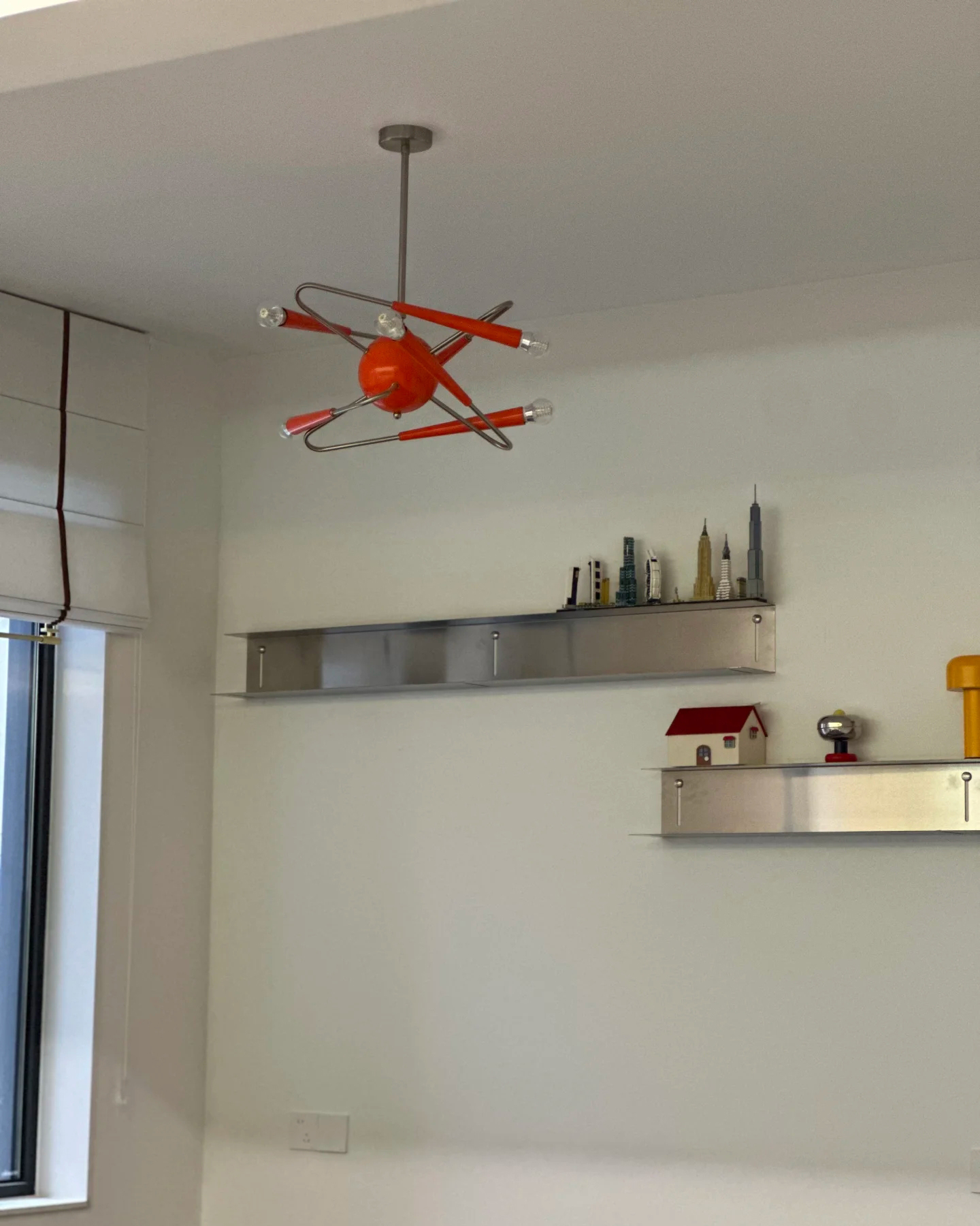 Nova Loop Chandelier