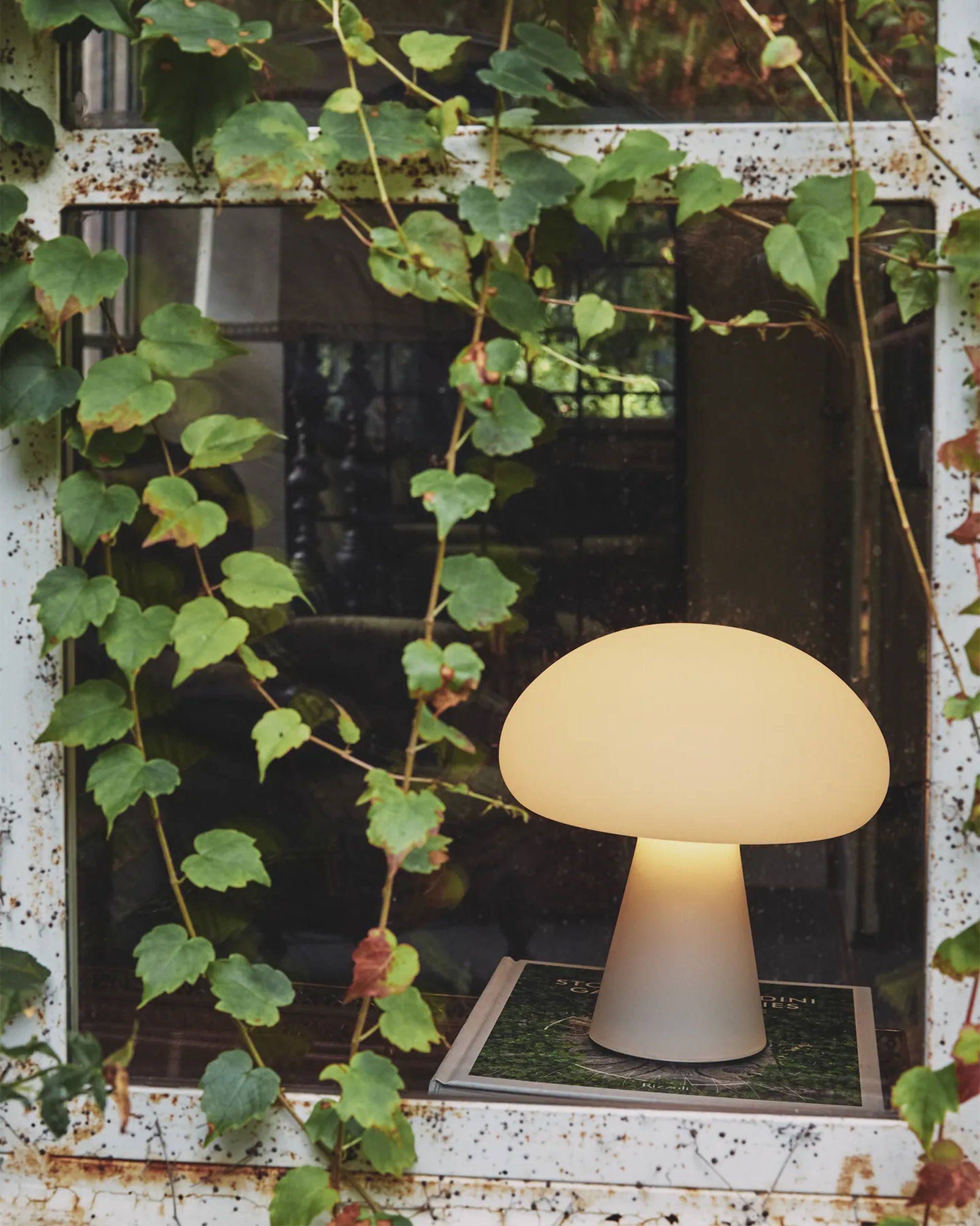 Obello Portable Table Light