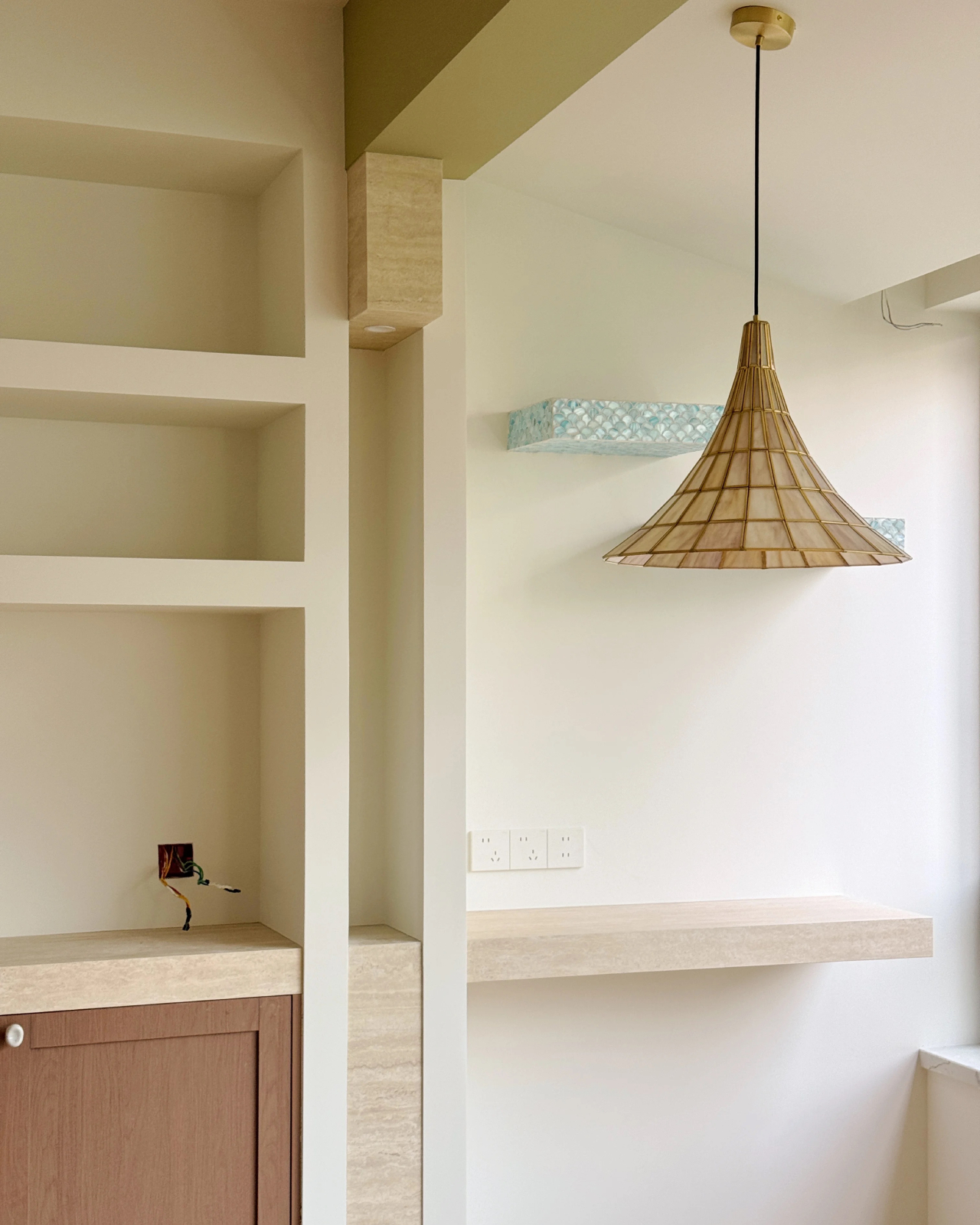 Ombrelle Glass Pendant Light