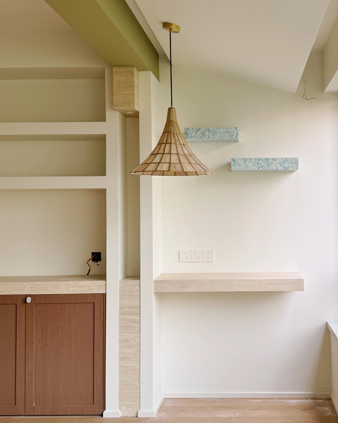 Ombrelle Glass Pendant Light
