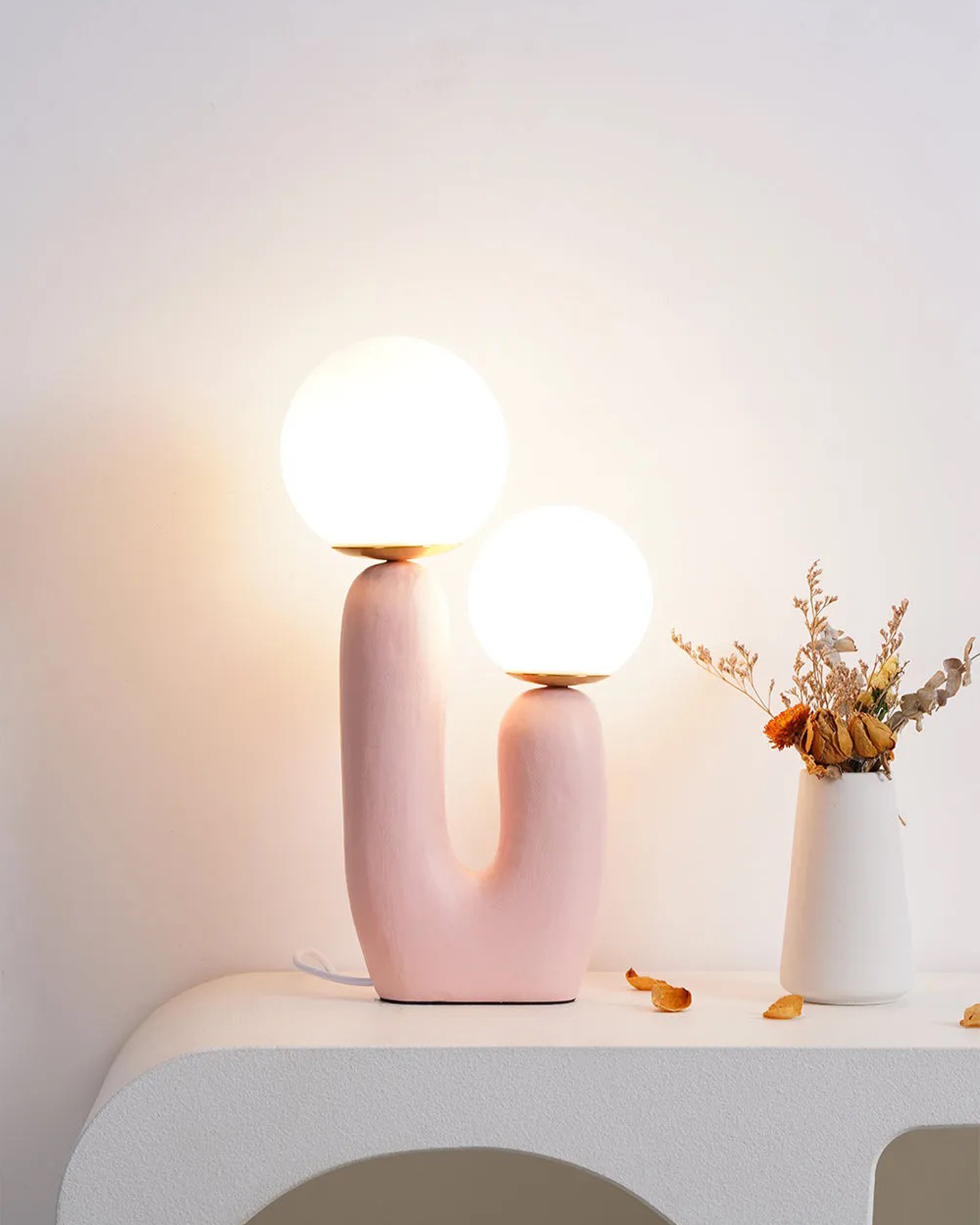 Oo Rough Table Lamp-elegalight