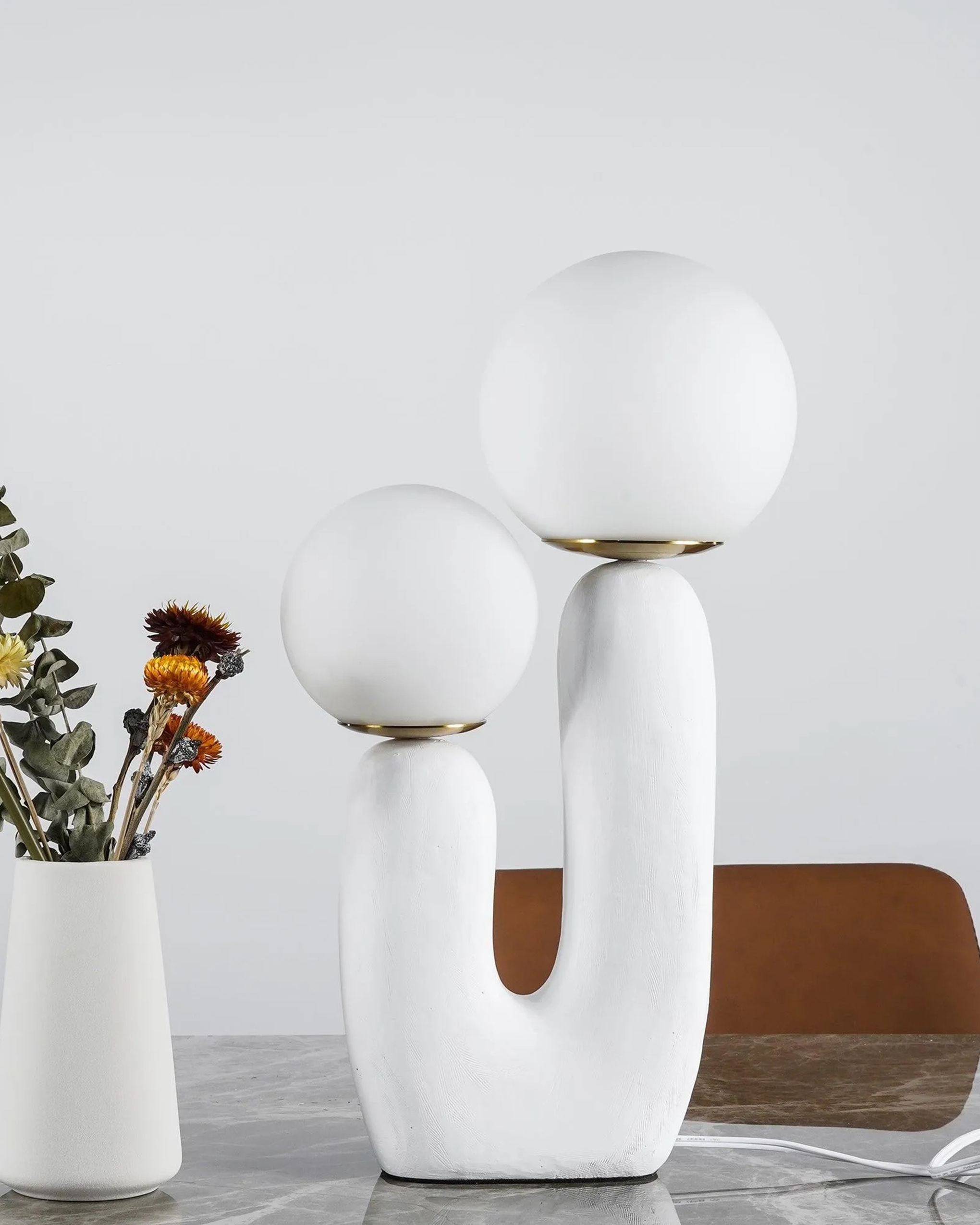 Oo Rough Table Lamp-elegalight