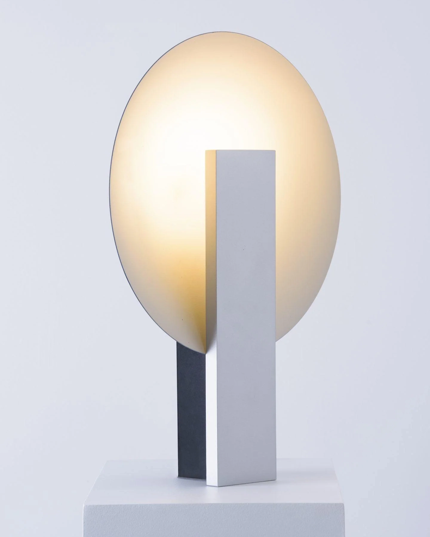 Orbe Table Lamp
