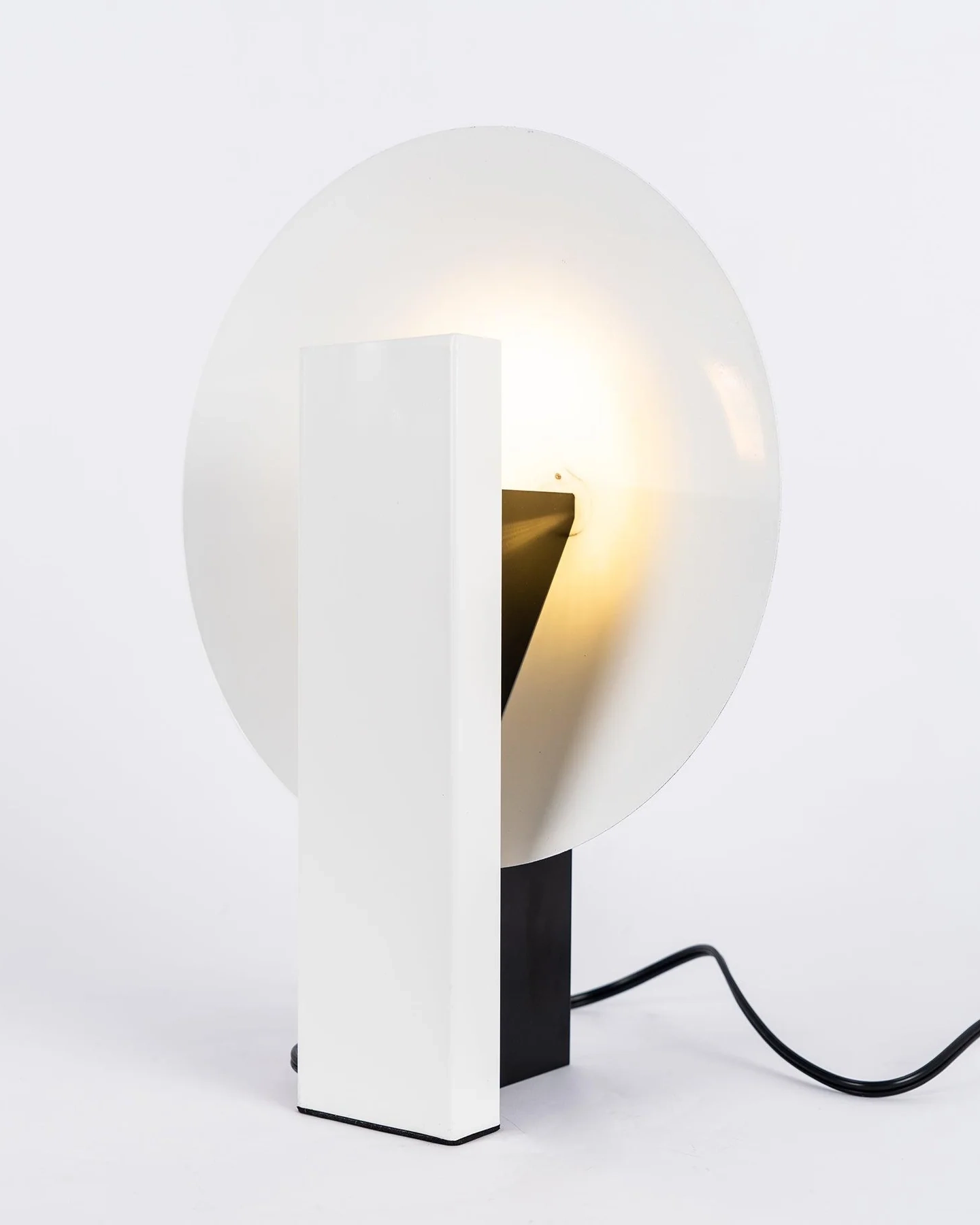 Orbe Table Lamp