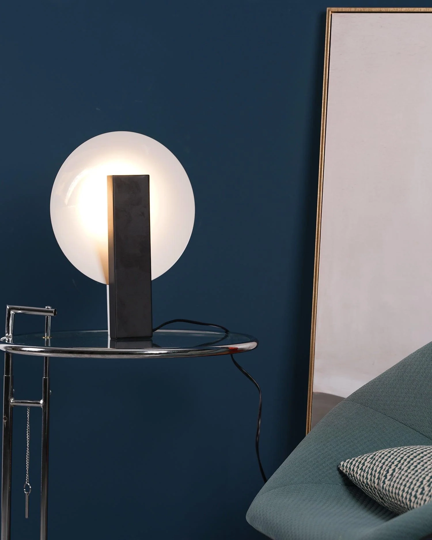 Orbe Table Lamp