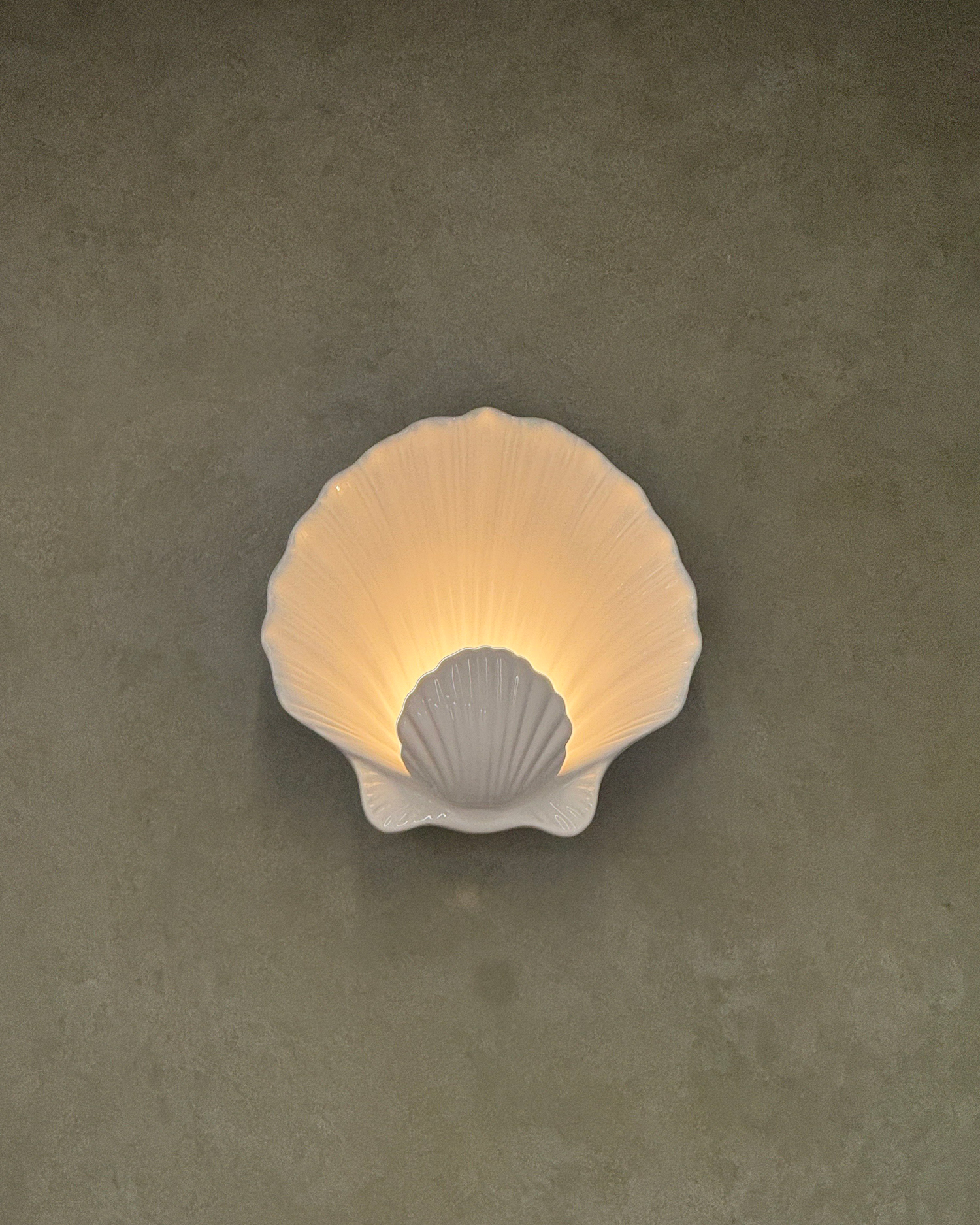 Pearl Tide Wall Light