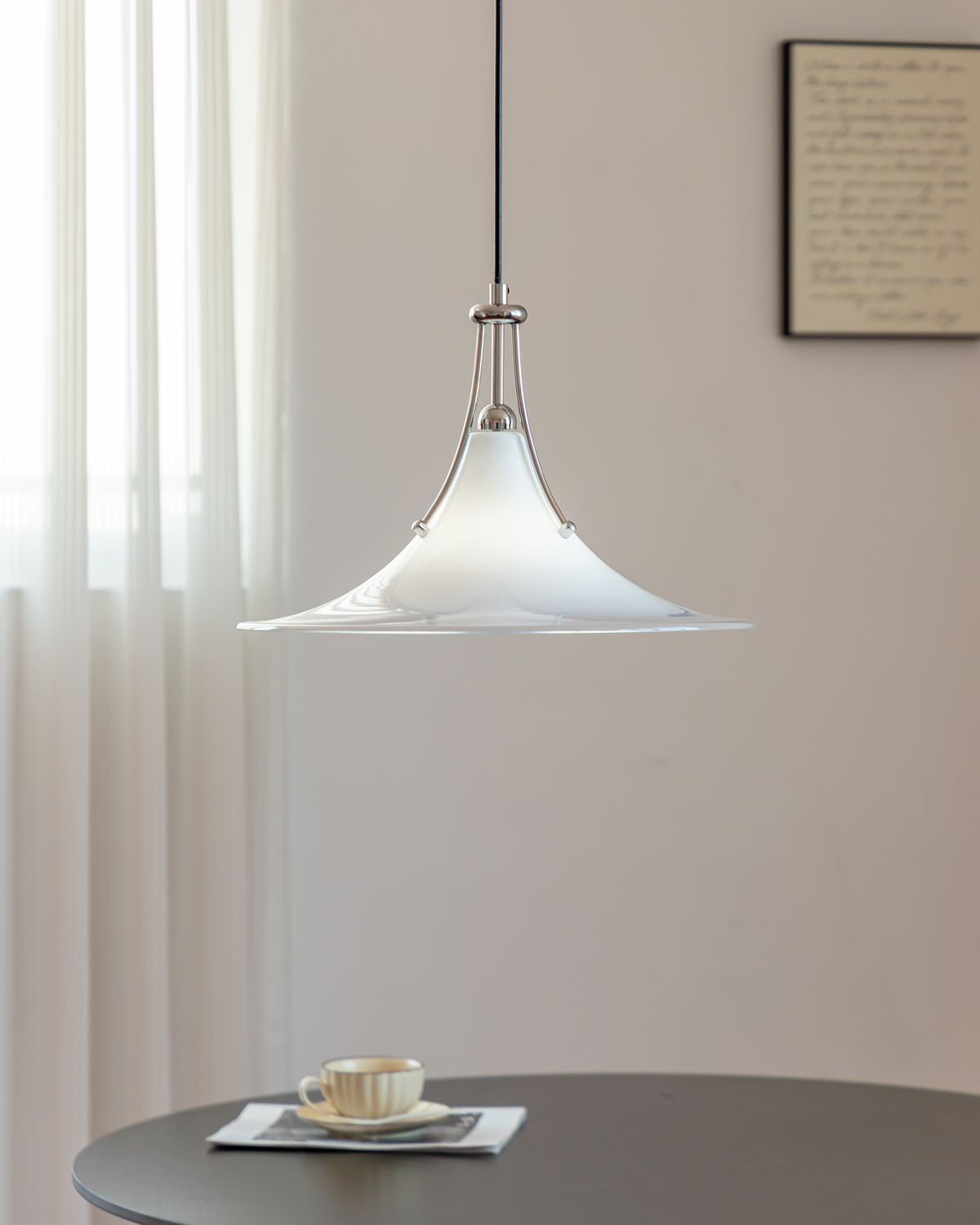 Petal Glow Pendant Light