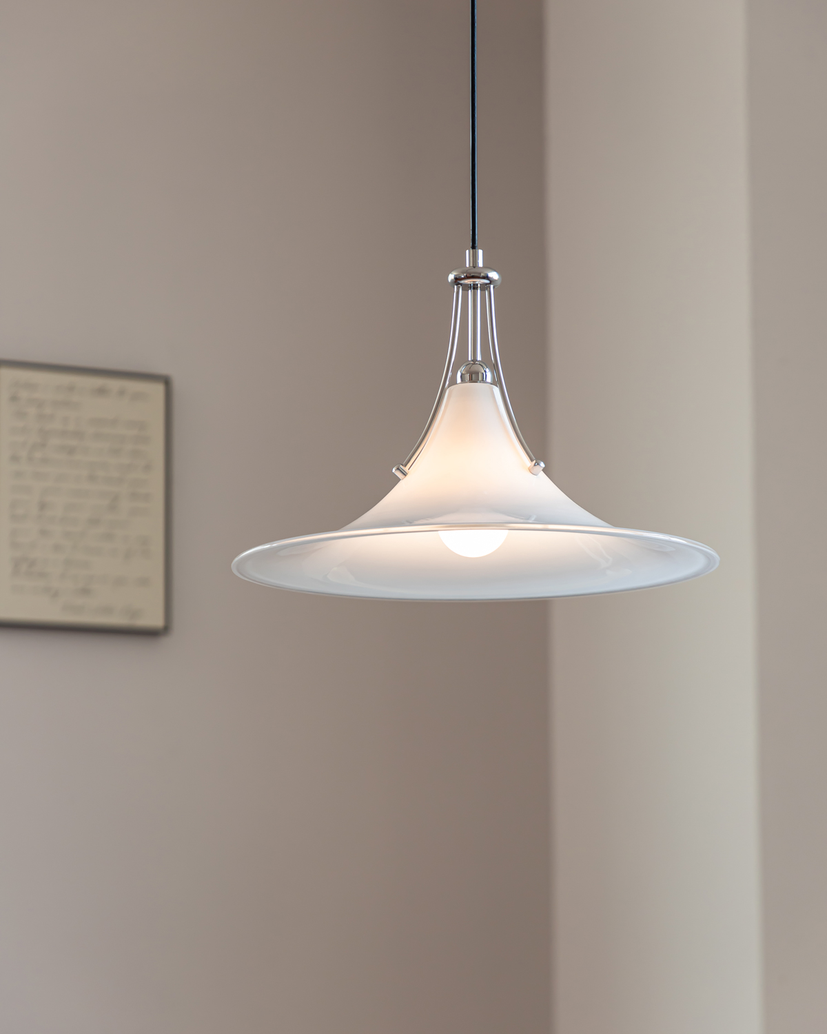 Petal Glow Pendant Light