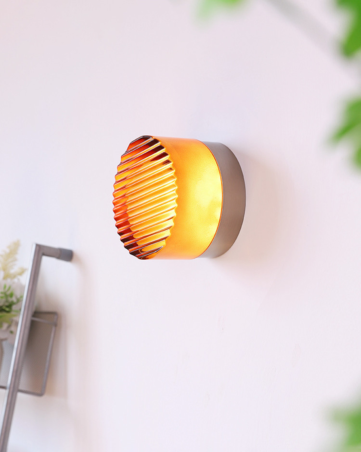 Pico Glow Glass Wall Light