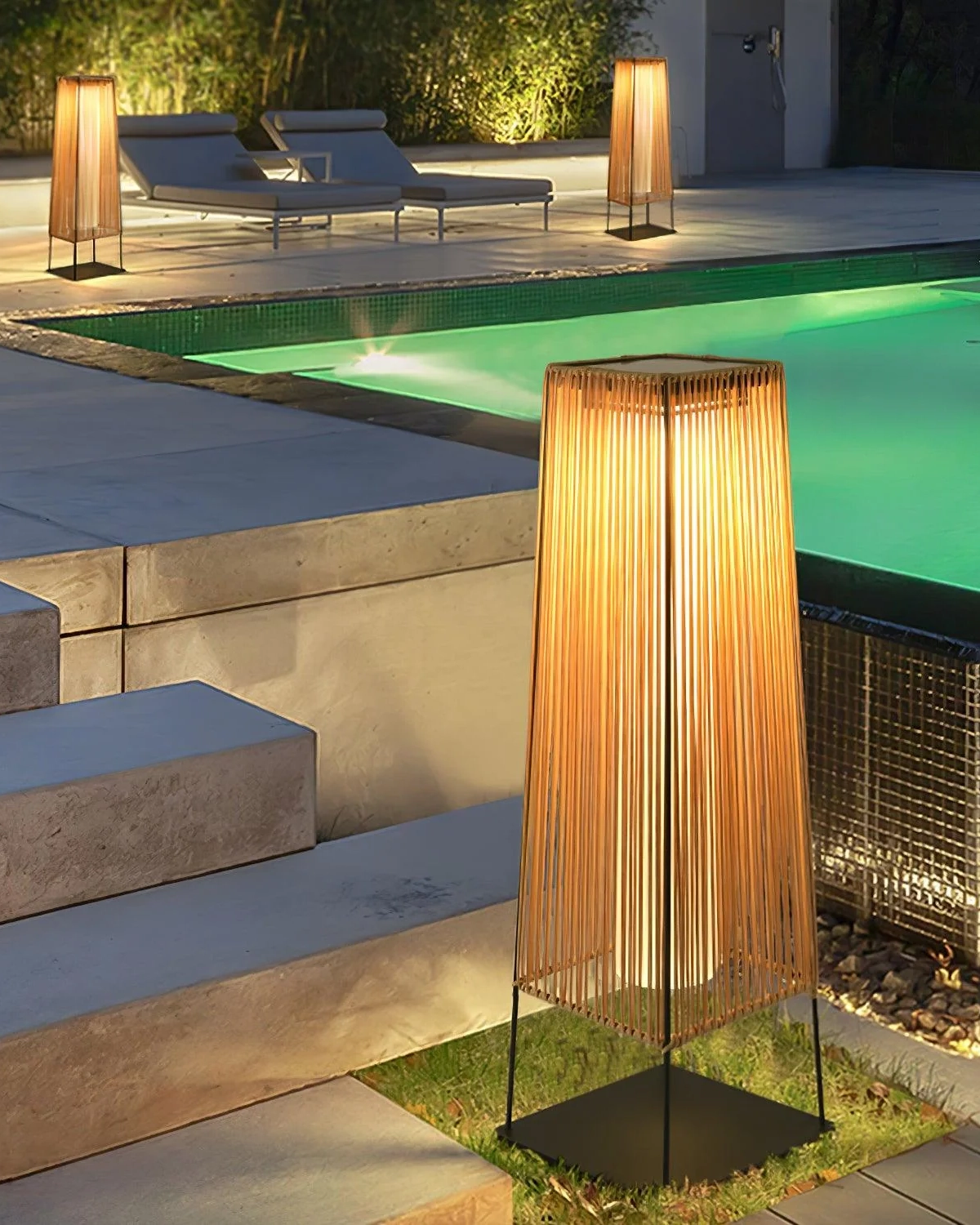 Plastic Rattan Outdoor Post Light