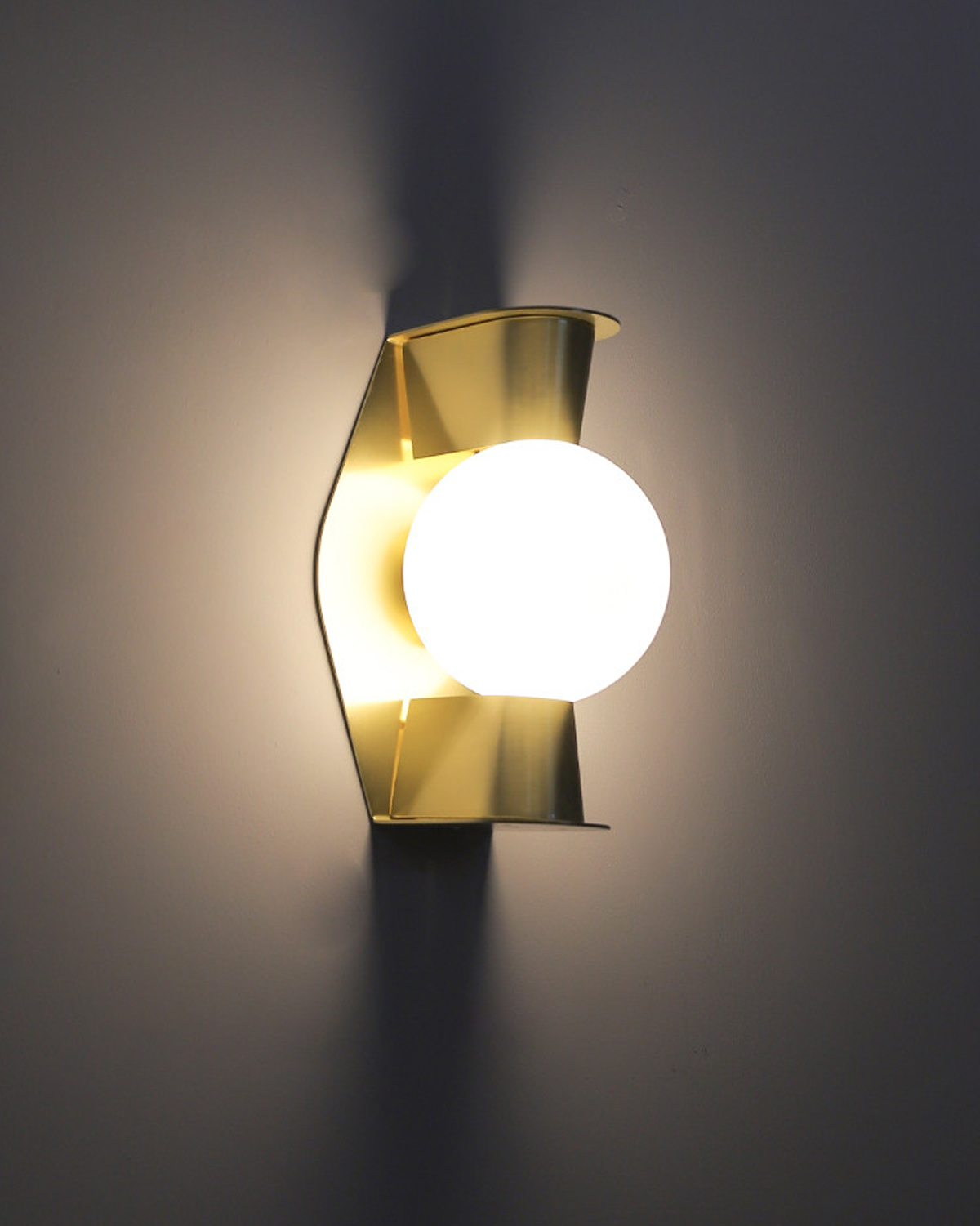 Poise Glass Wall Sconce