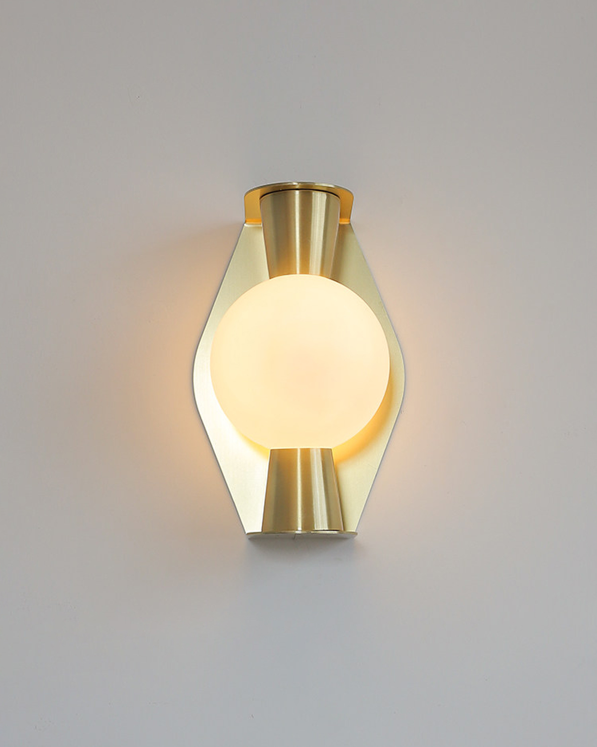 Poise Glass Wall Sconce