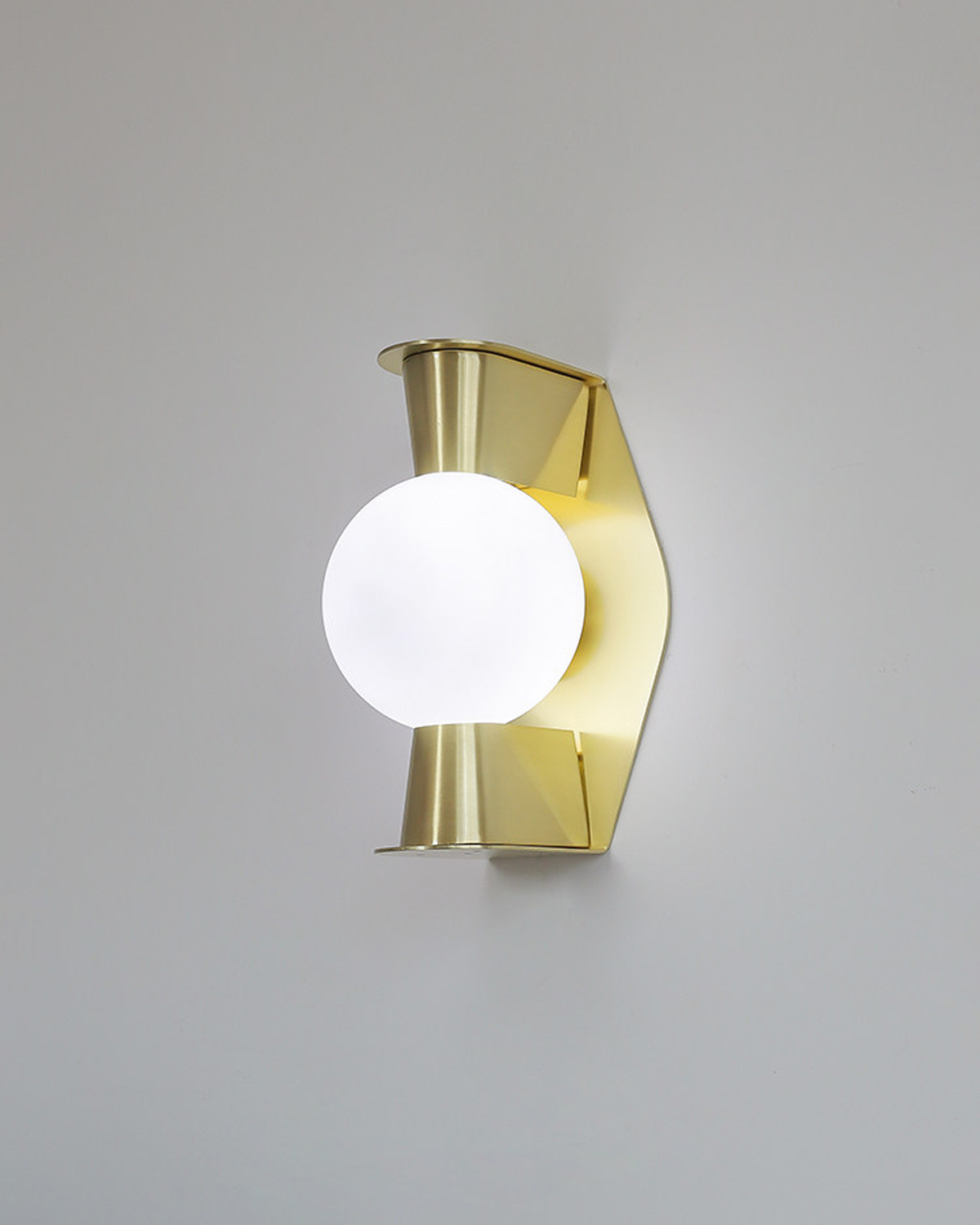 Poise Glass Wall Sconce