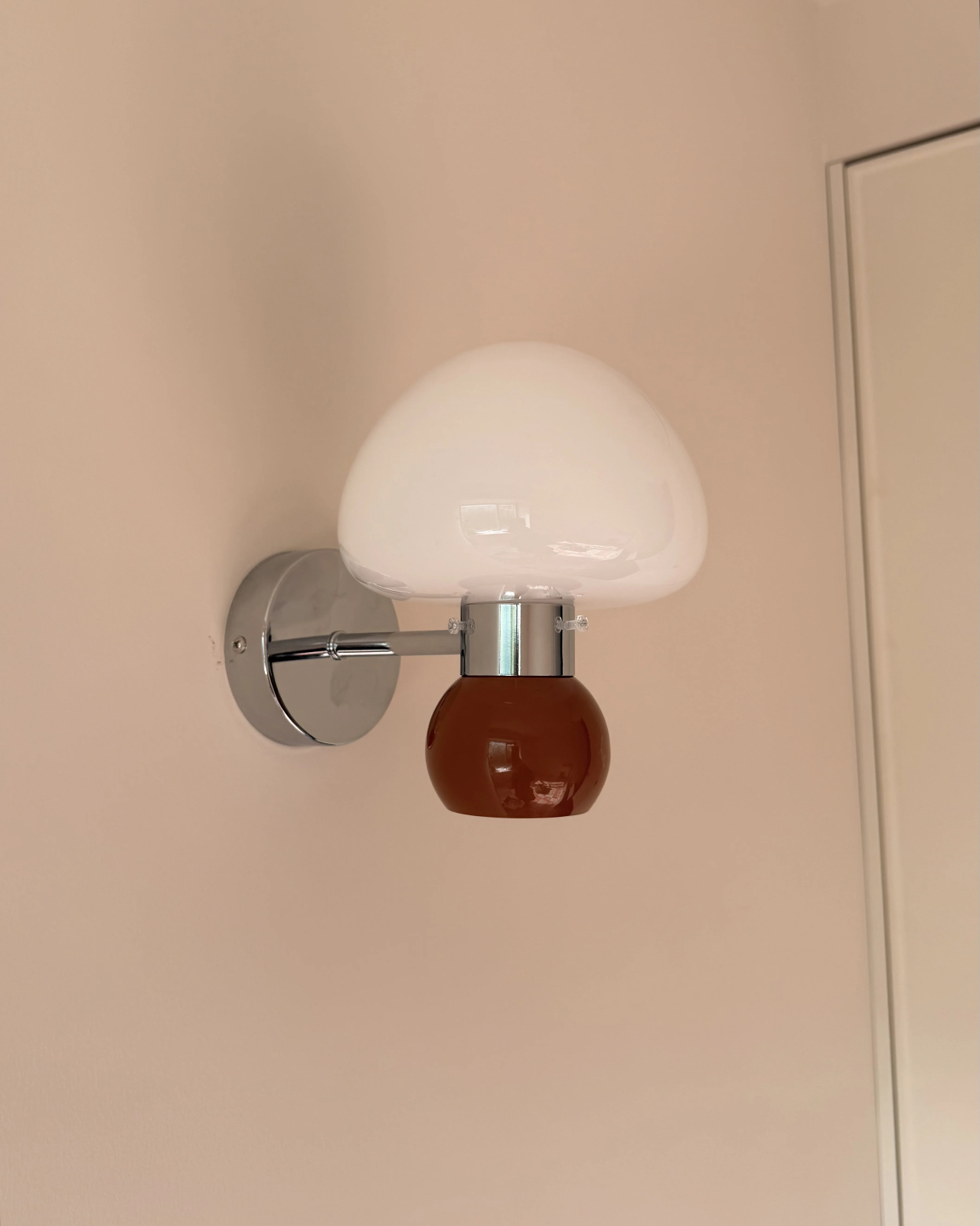 Pomme Glass Wall Lamp