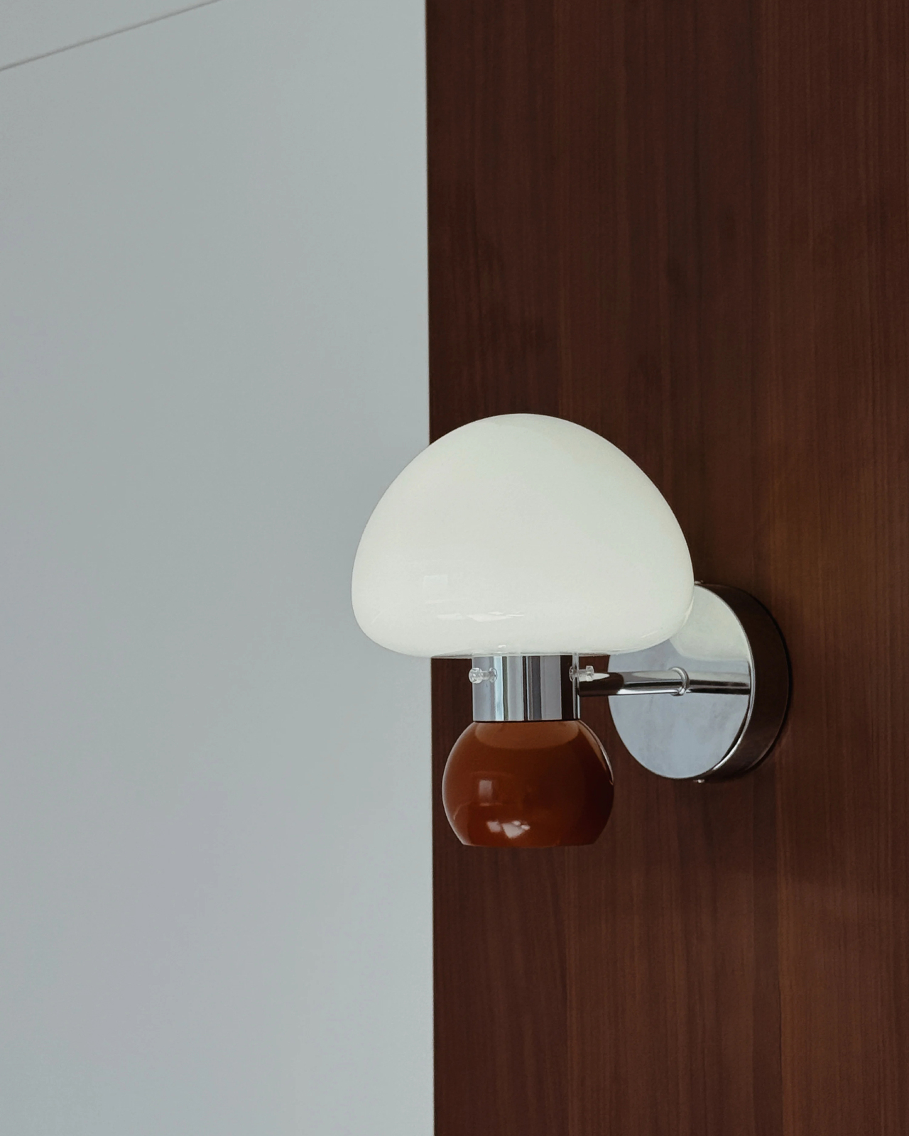 Pomme Glass Wall Lamp